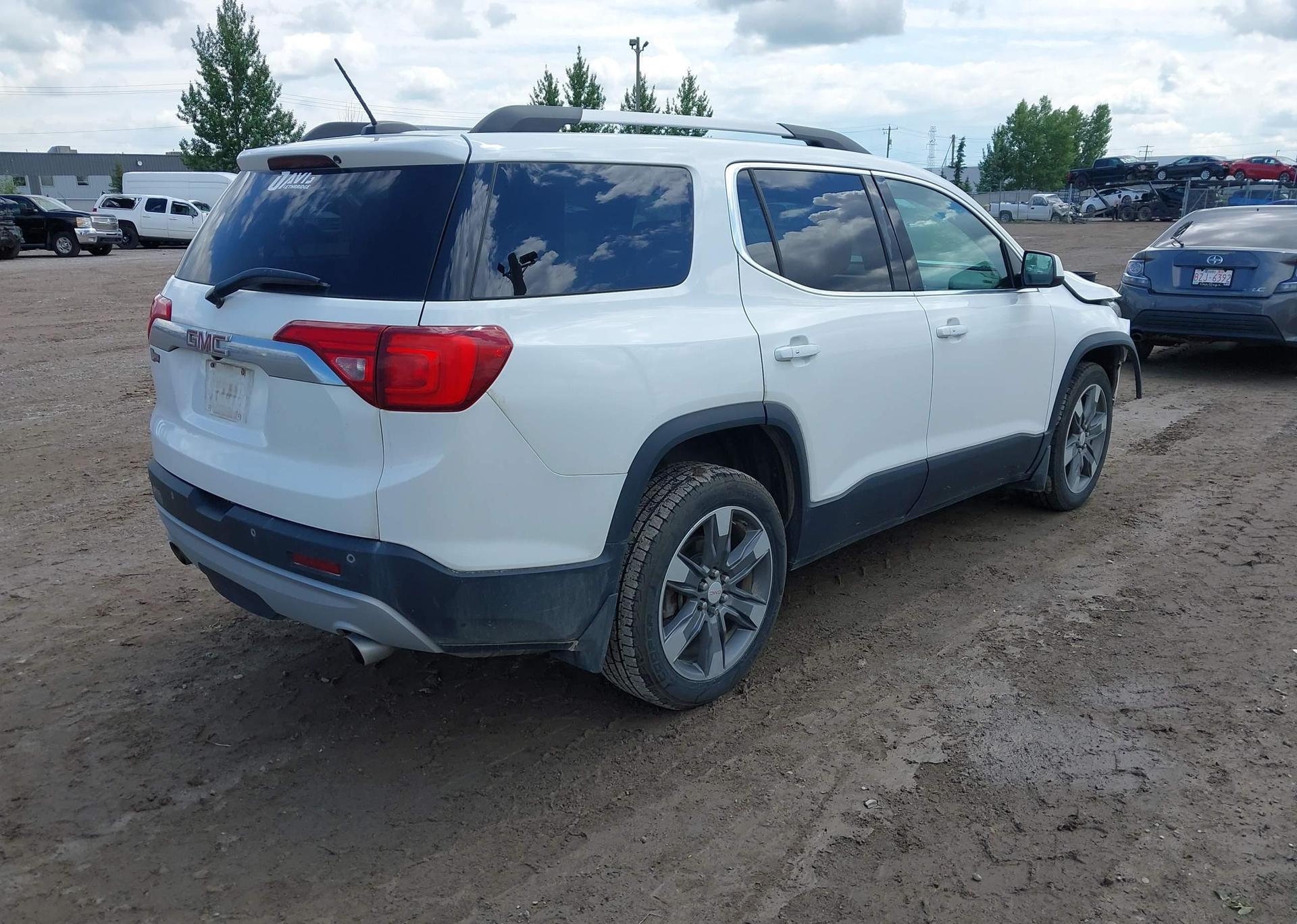 2017 GMC ACADIA SLT-2