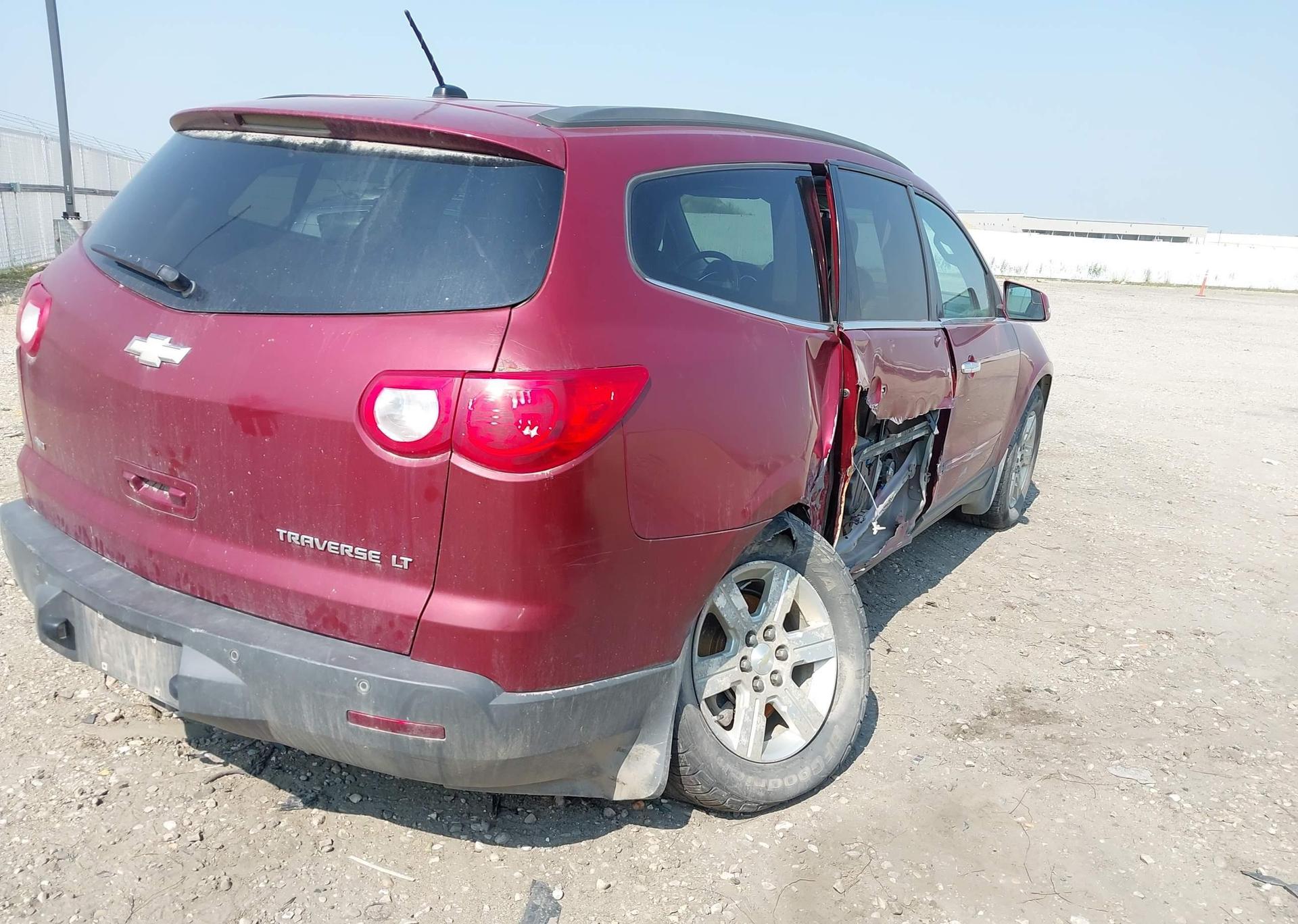 2011 CHEVROLET TRAVERSE LT