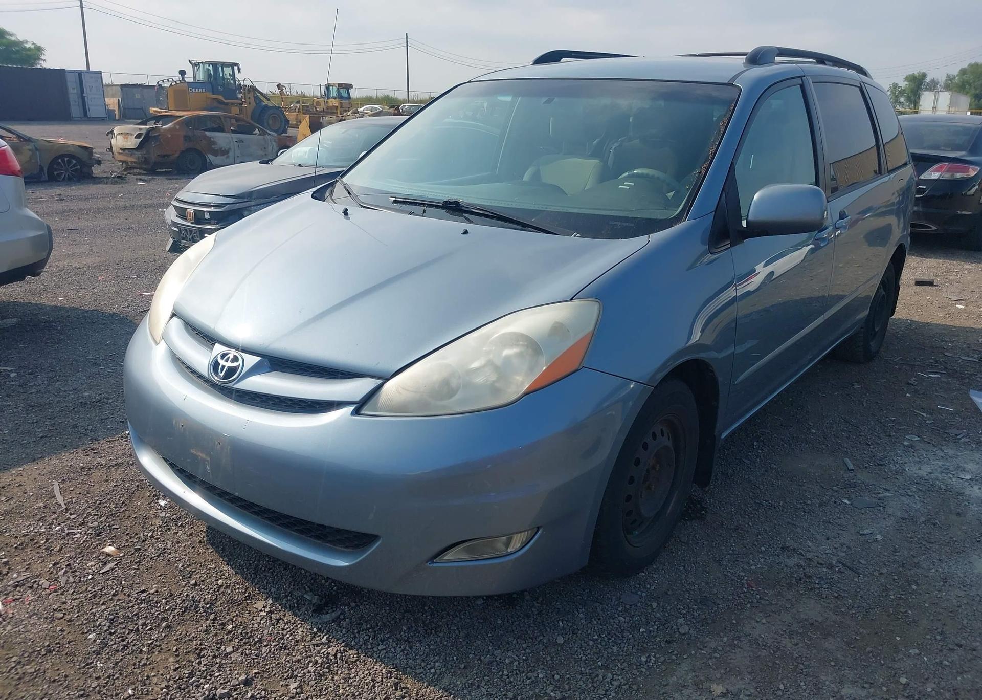 2008 TOYOTA SIENNA CE