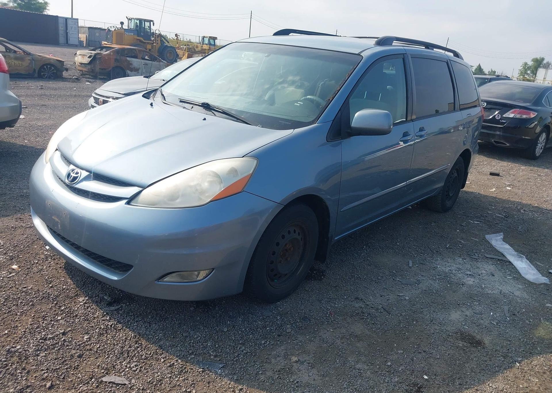 2008 TOYOTA SIENNA CE