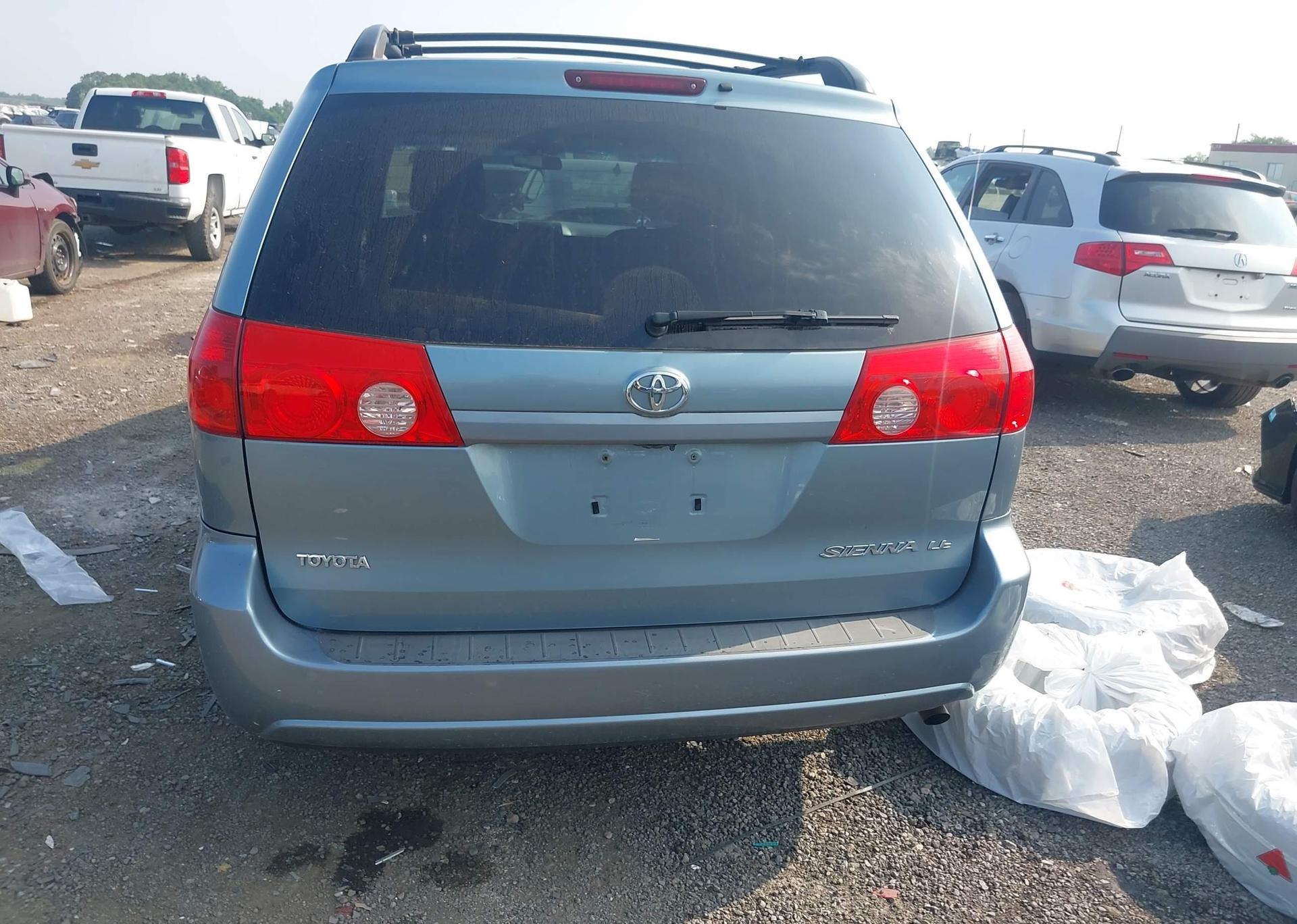 2008 TOYOTA SIENNA CE