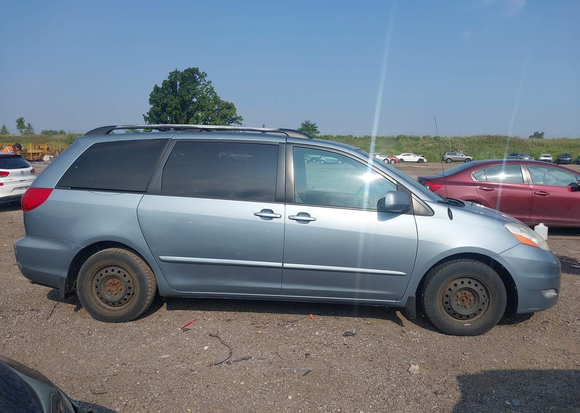2008 TOYOTA SIENNA CE