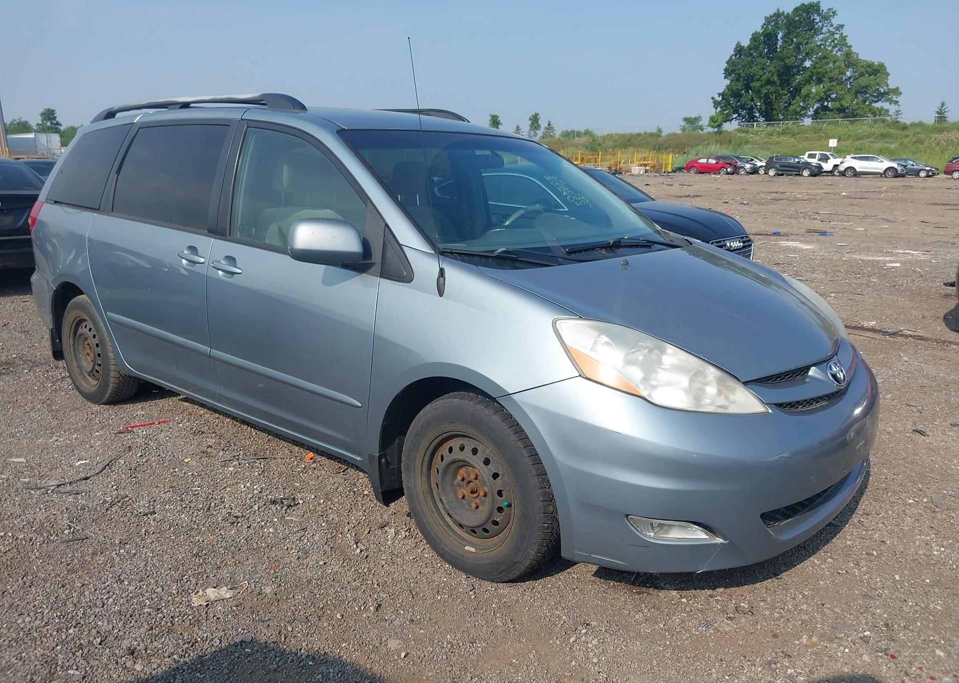 2008 TOYOTA SIENNA CE
