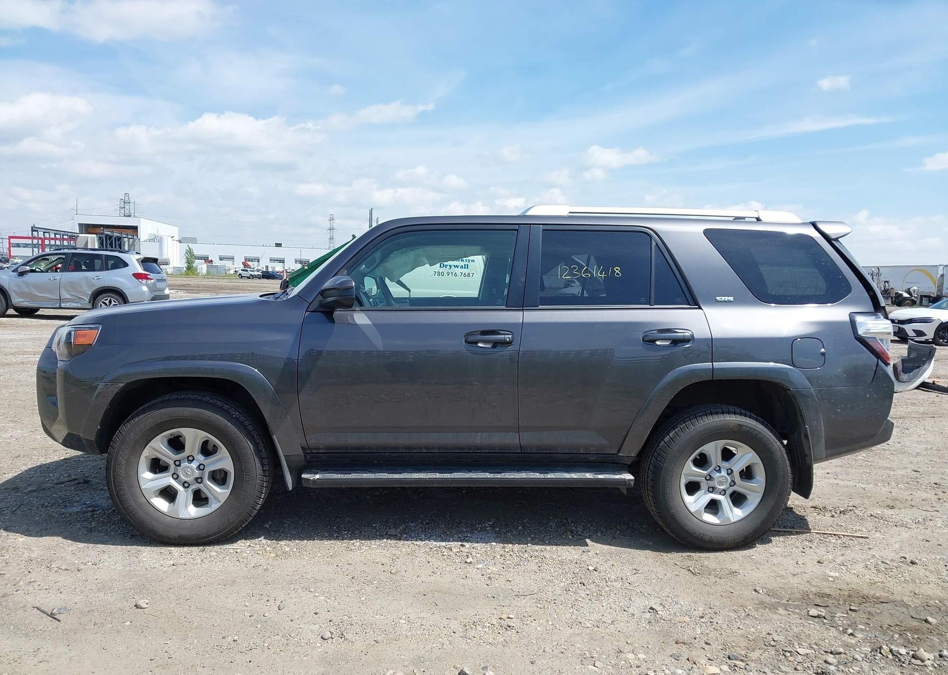 2015 TOYOTA 4RUNNER SR5 V6