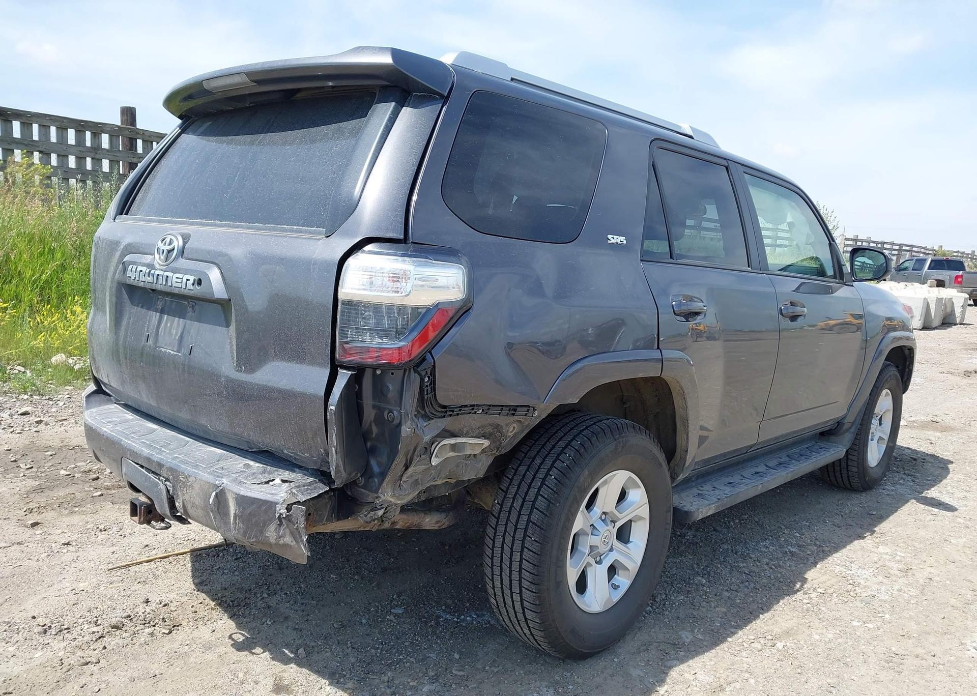 2015 TOYOTA 4RUNNER SR5 V6