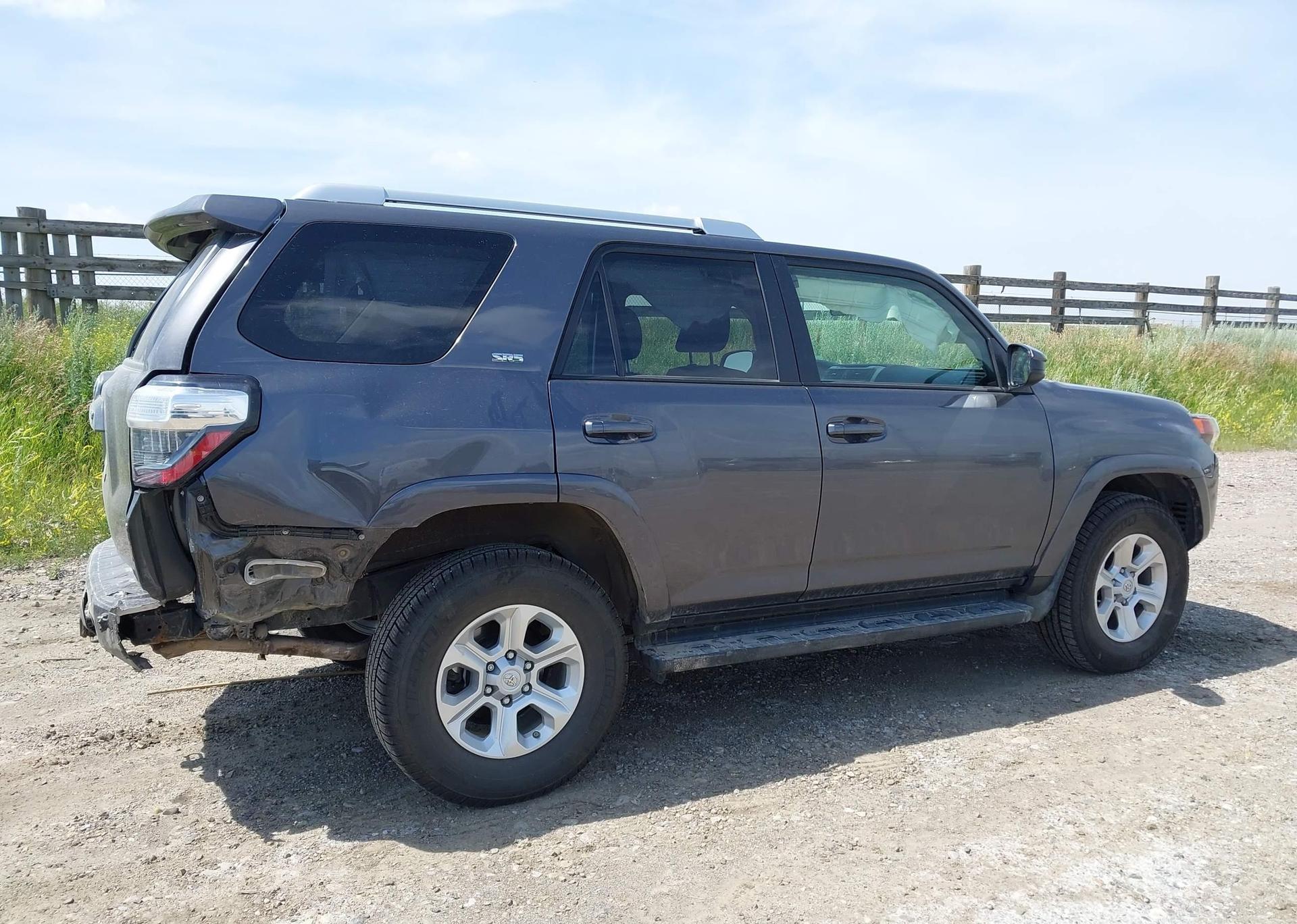 2015 TOYOTA 4RUNNER SR5 V6