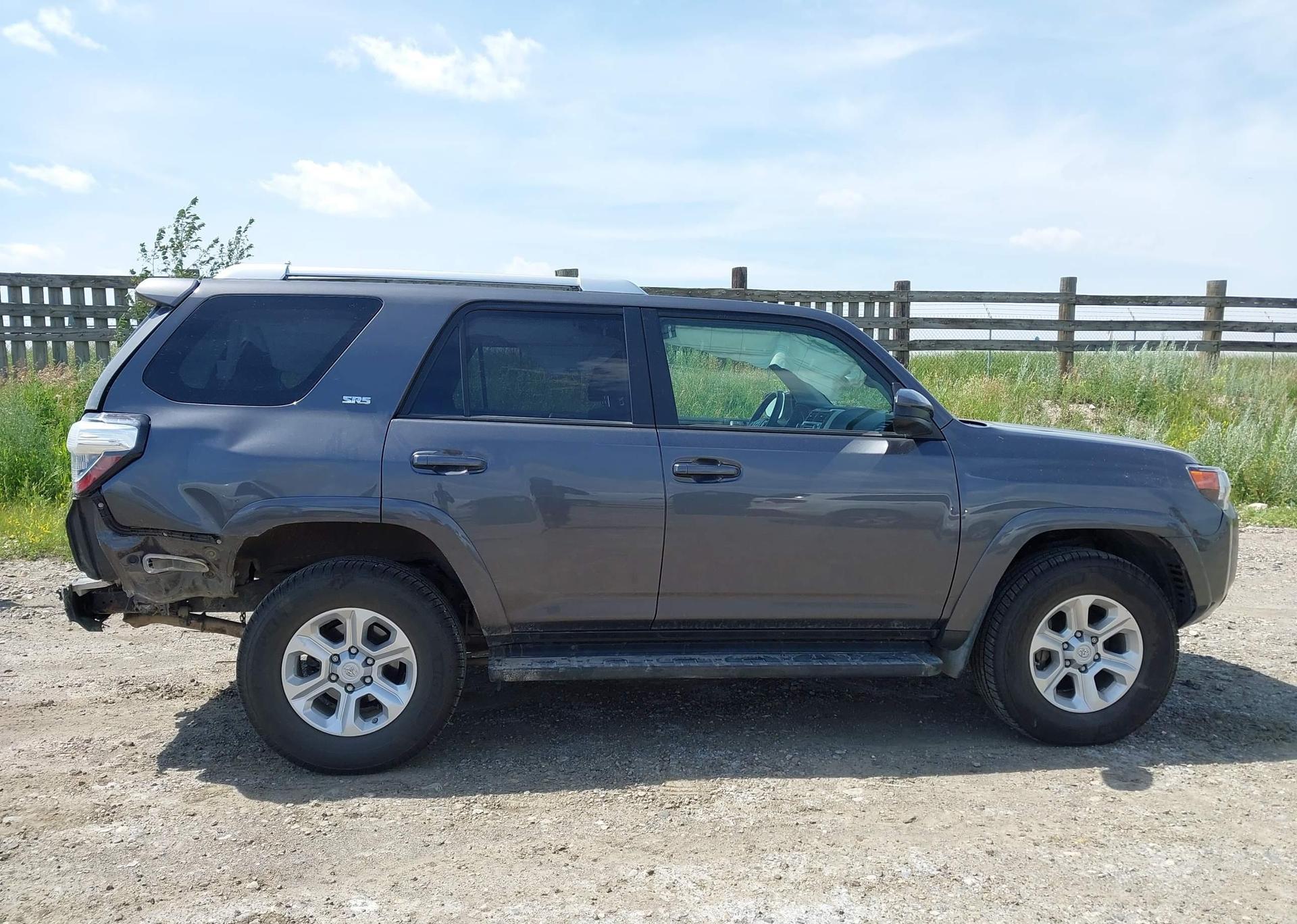 2015 TOYOTA 4RUNNER SR5 V6