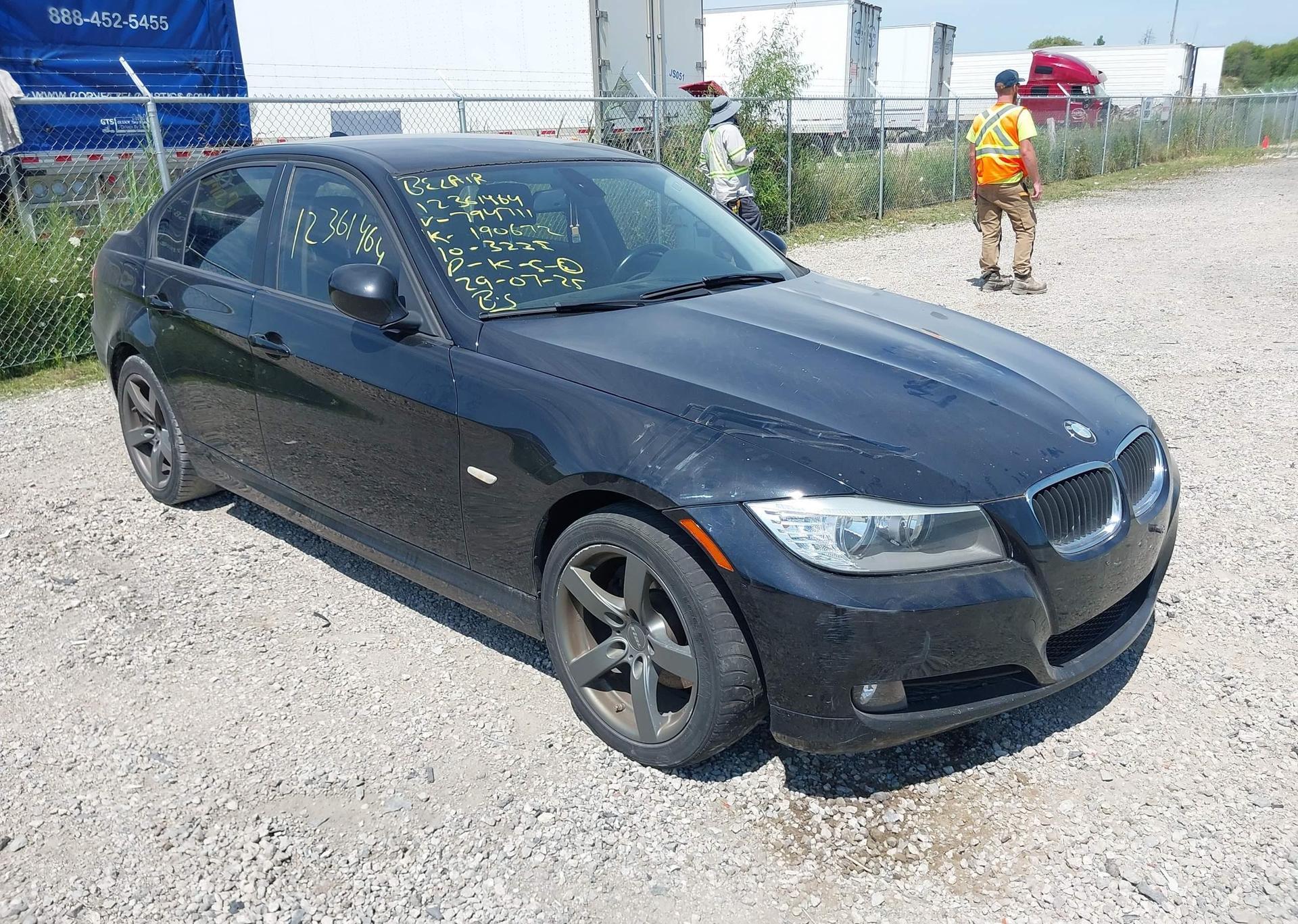 2010 BMW 323I