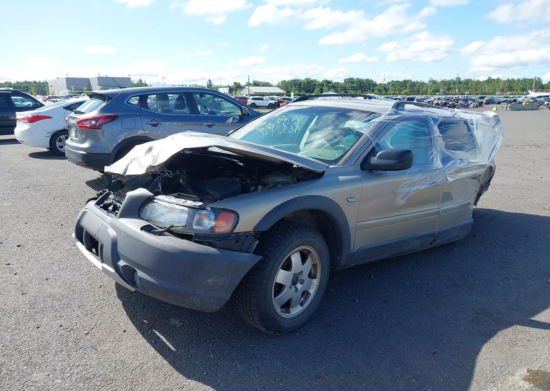 2002 VOLVO V70 XC