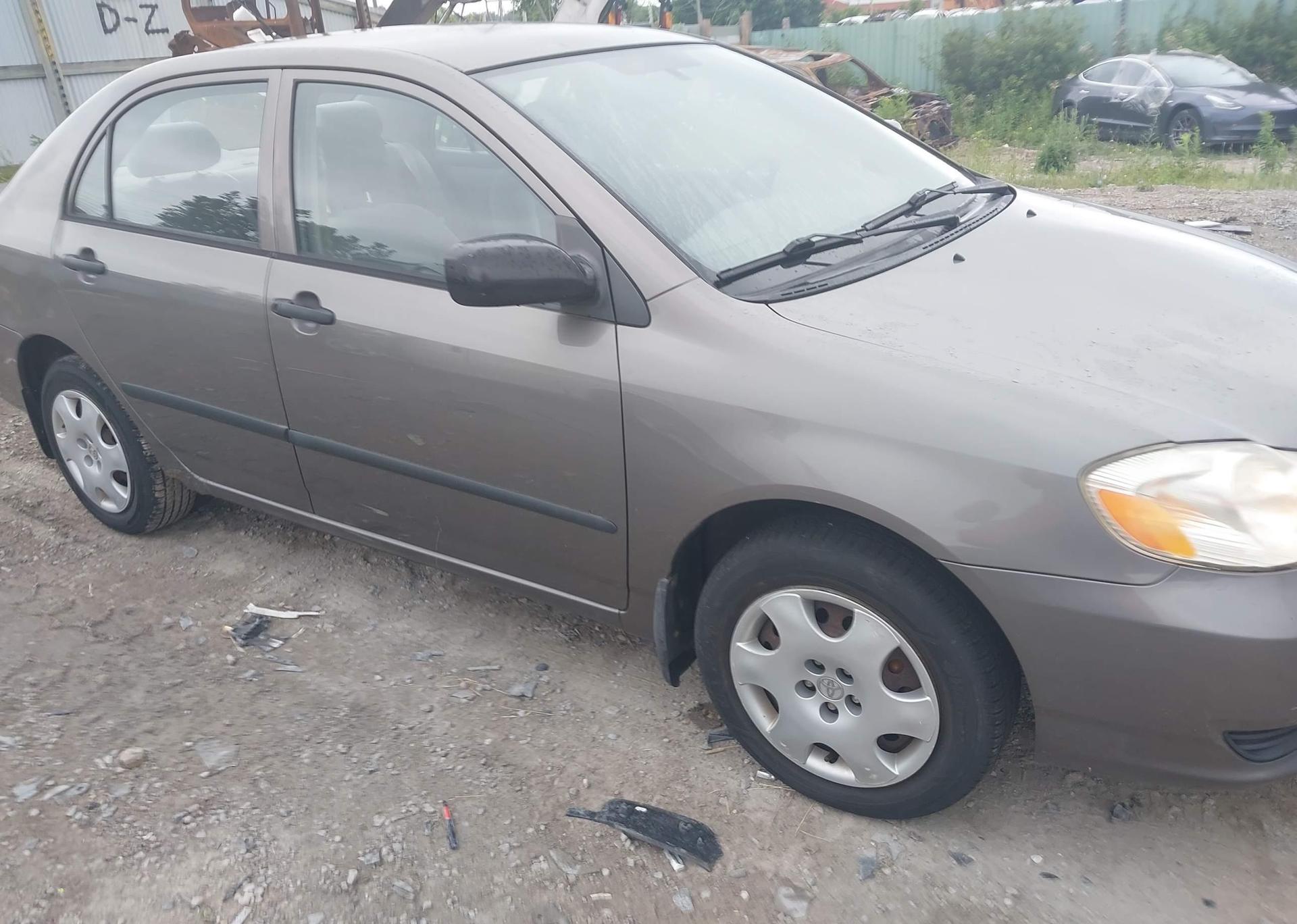 2003 TOYOTA COROLLA CE