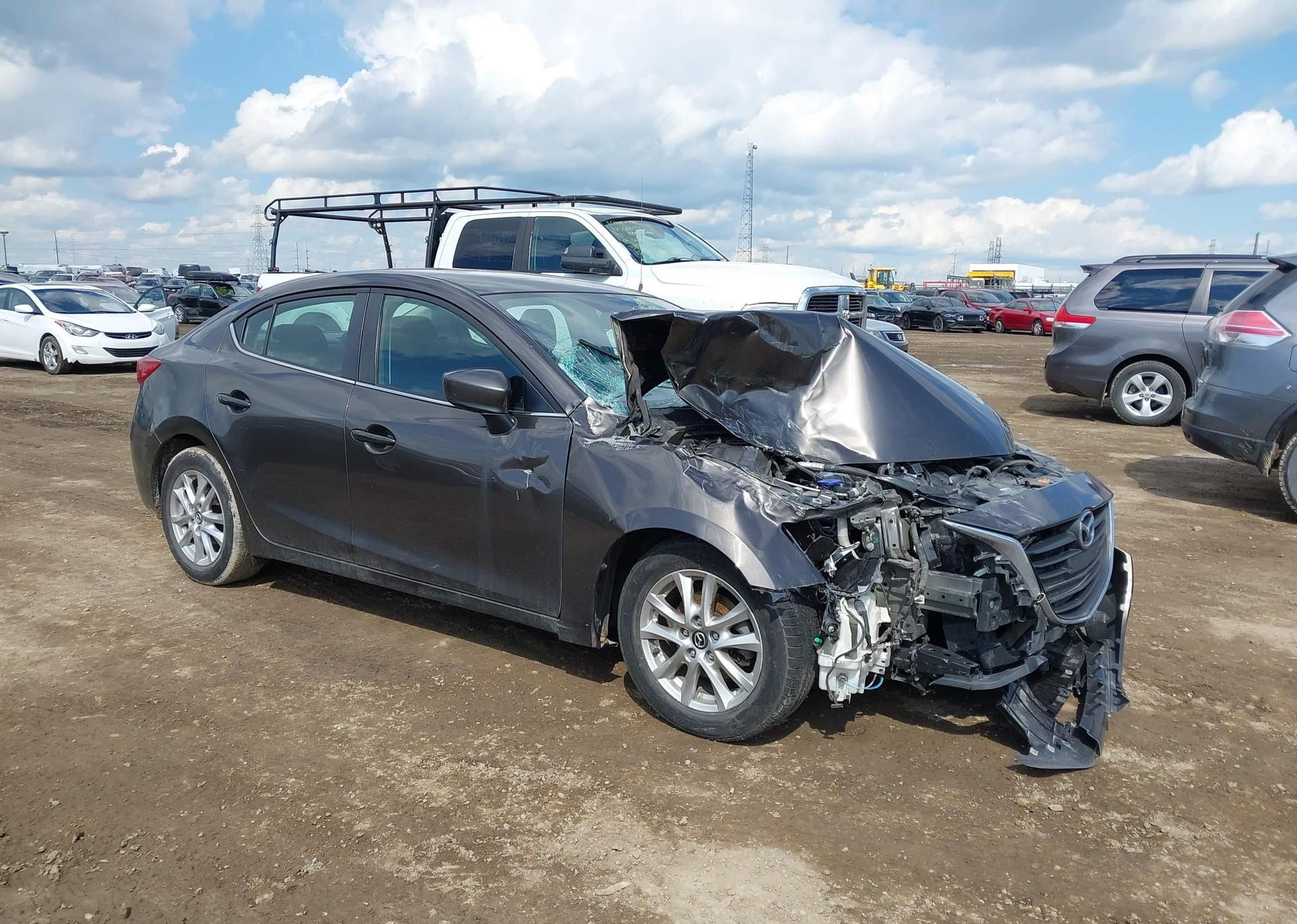 2015 MAZDA MAZDA3 GS