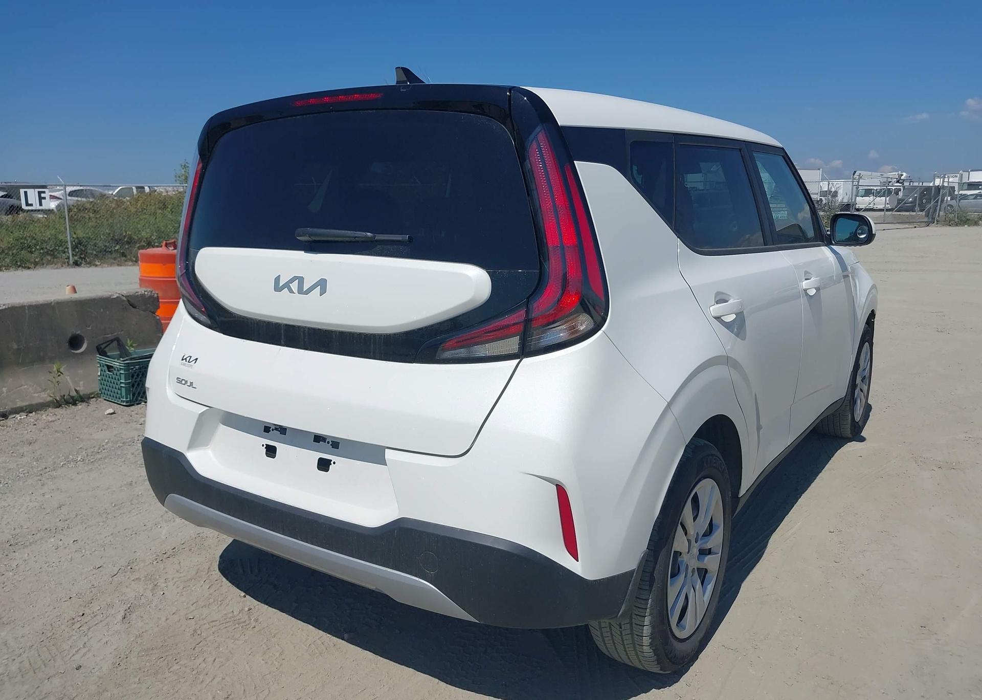 2025 KIA SOUL LX
