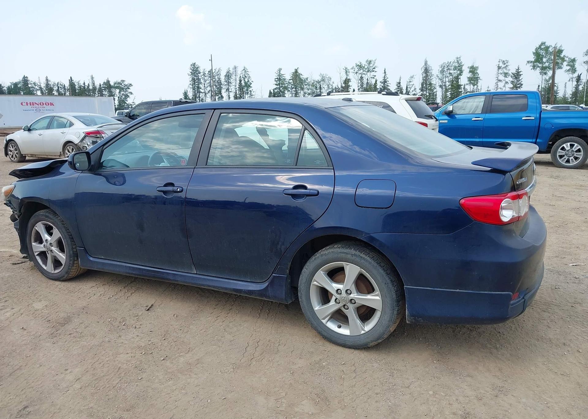 2013 TOYOTA COROLLA S