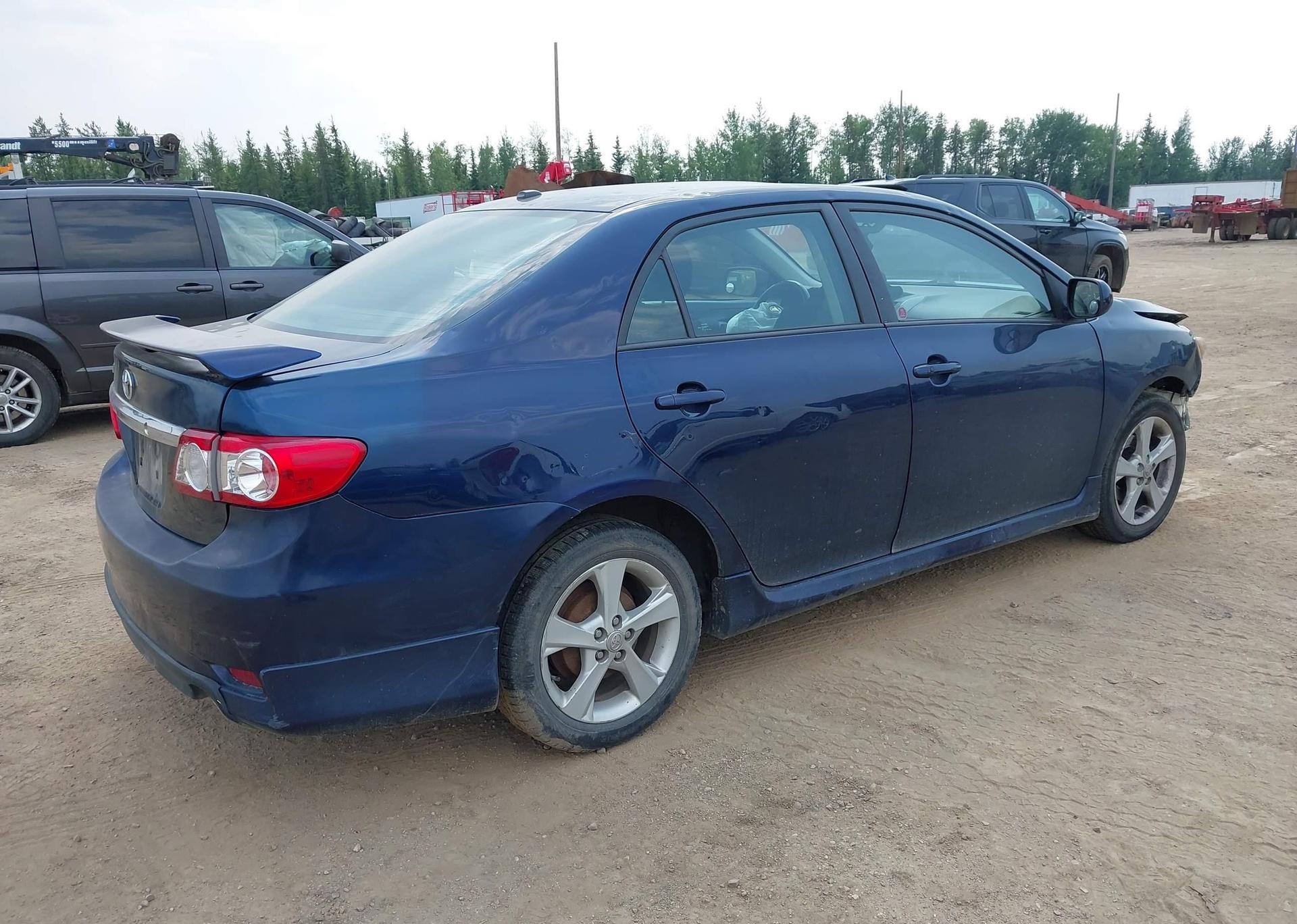 2013 TOYOTA COROLLA S