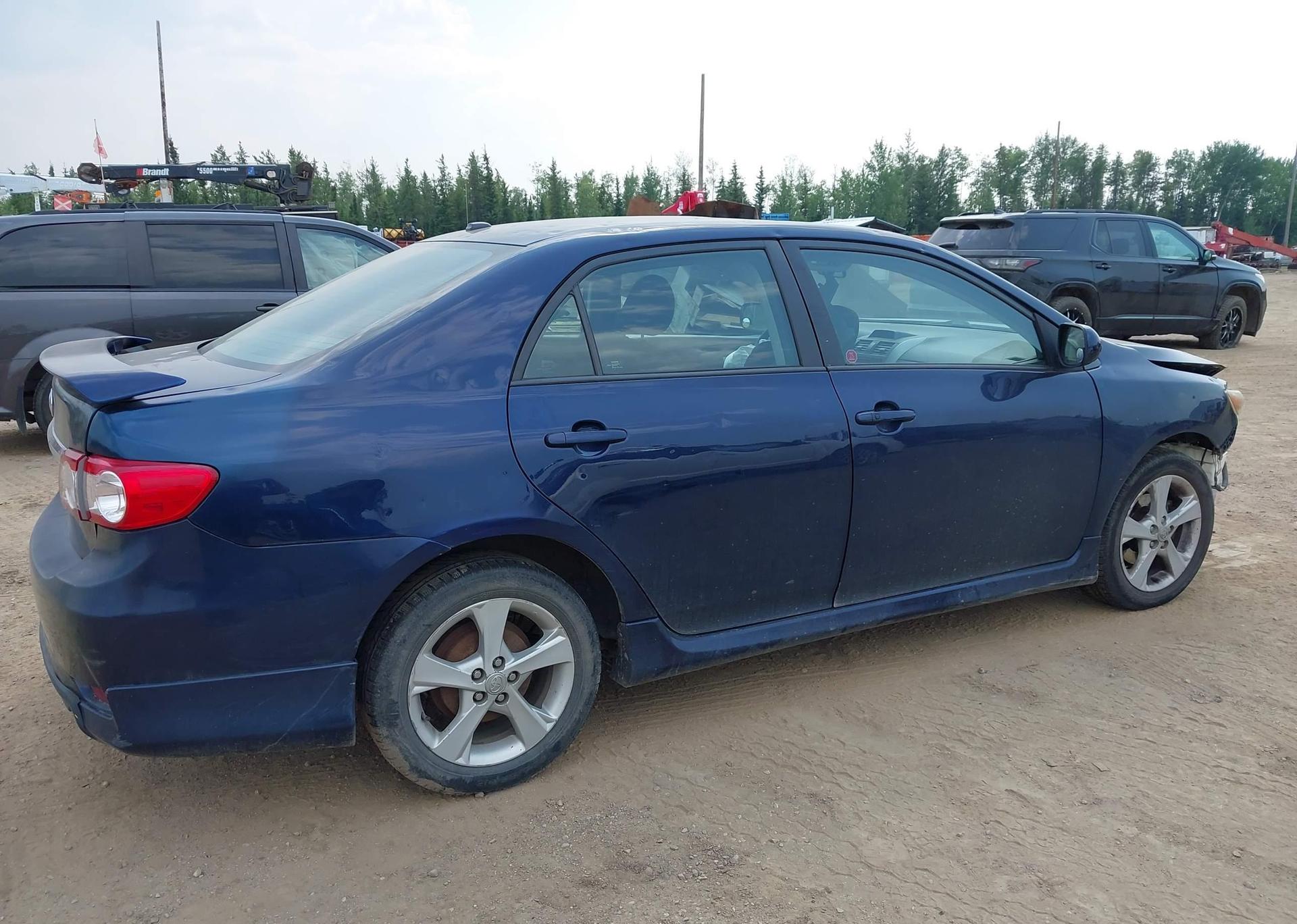 2013 TOYOTA COROLLA S