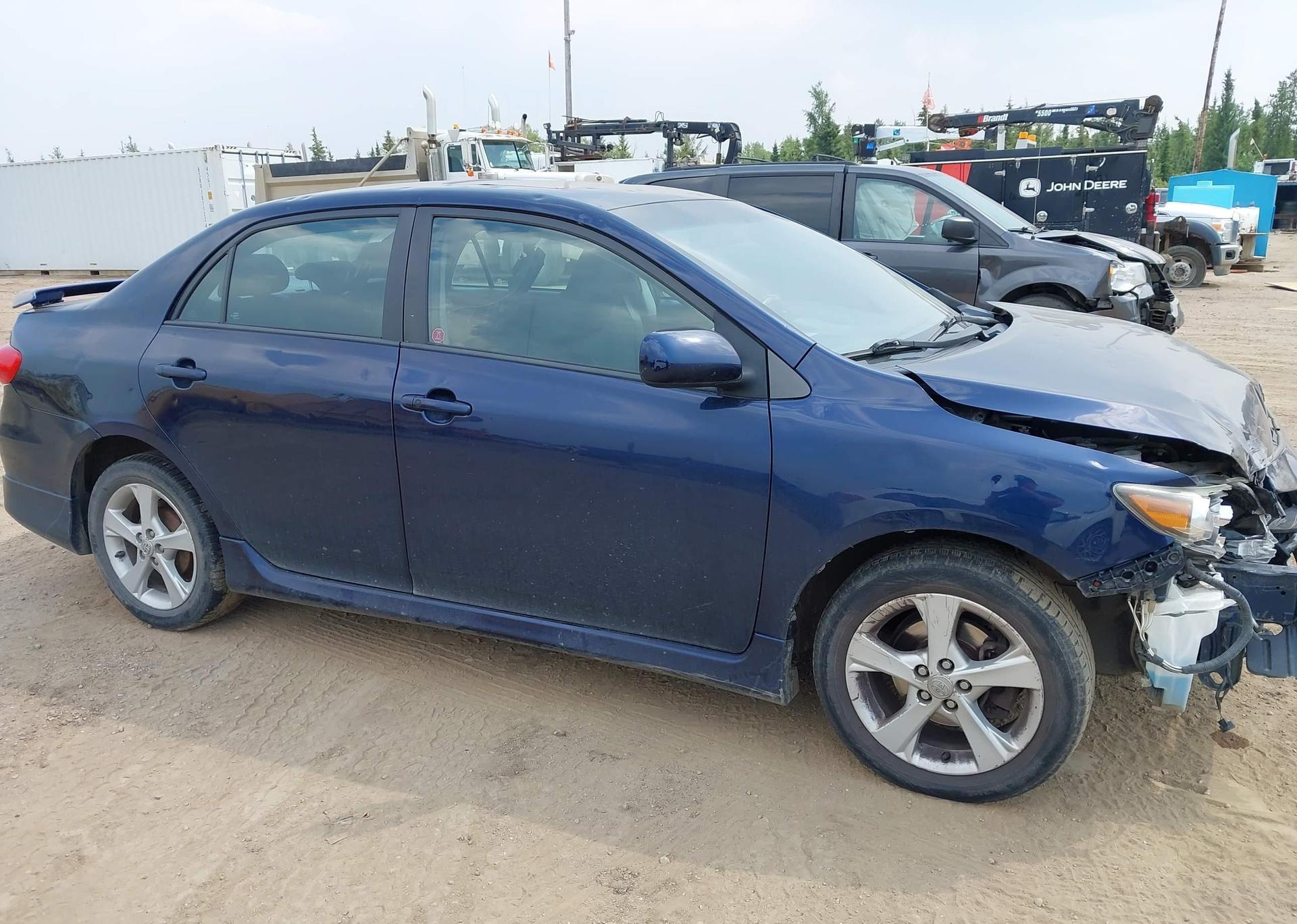 2013 TOYOTA COROLLA S
