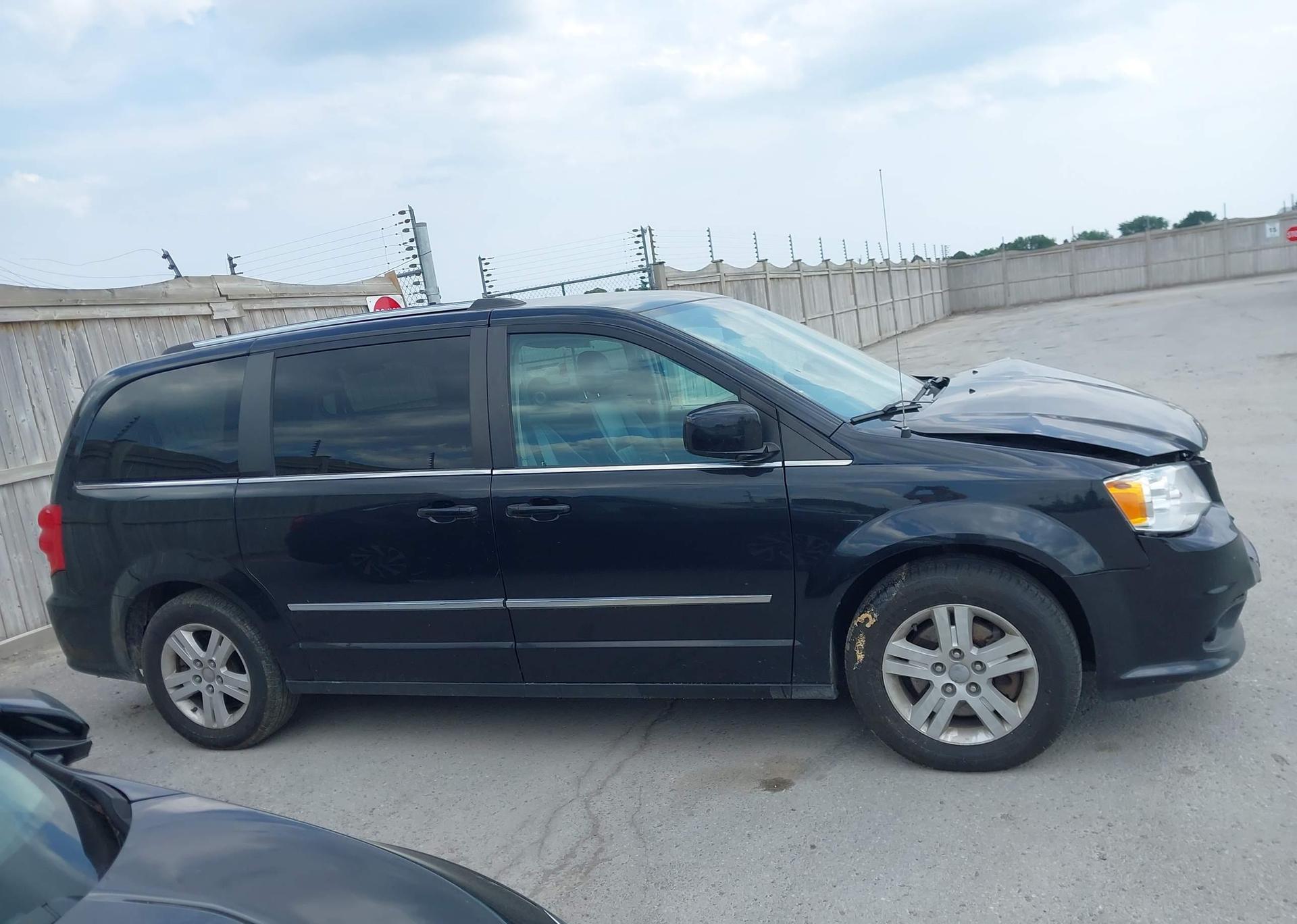 2016 DODGE GRAND CARAVAN CREW