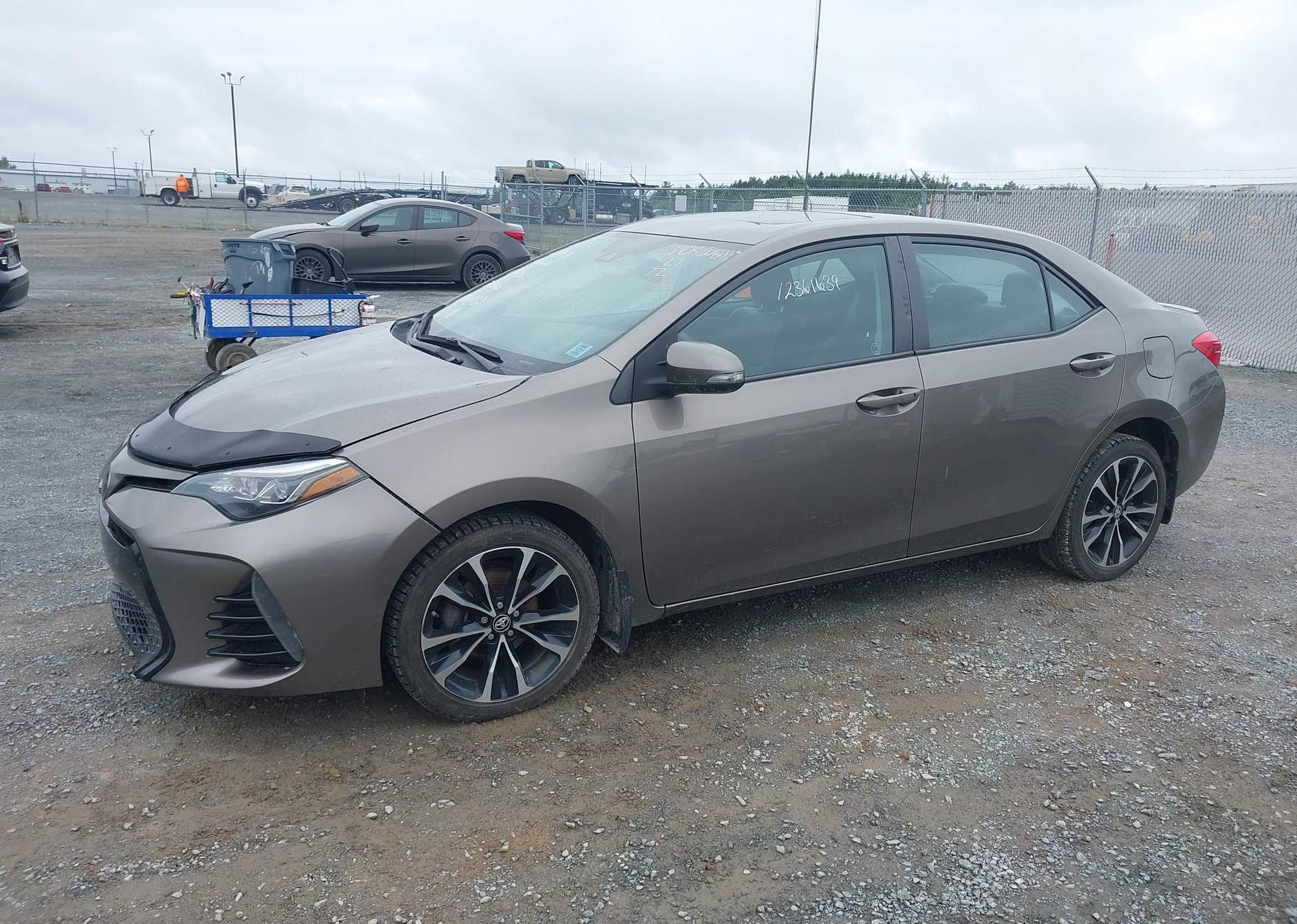 2018 TOYOTA COROLLA SE