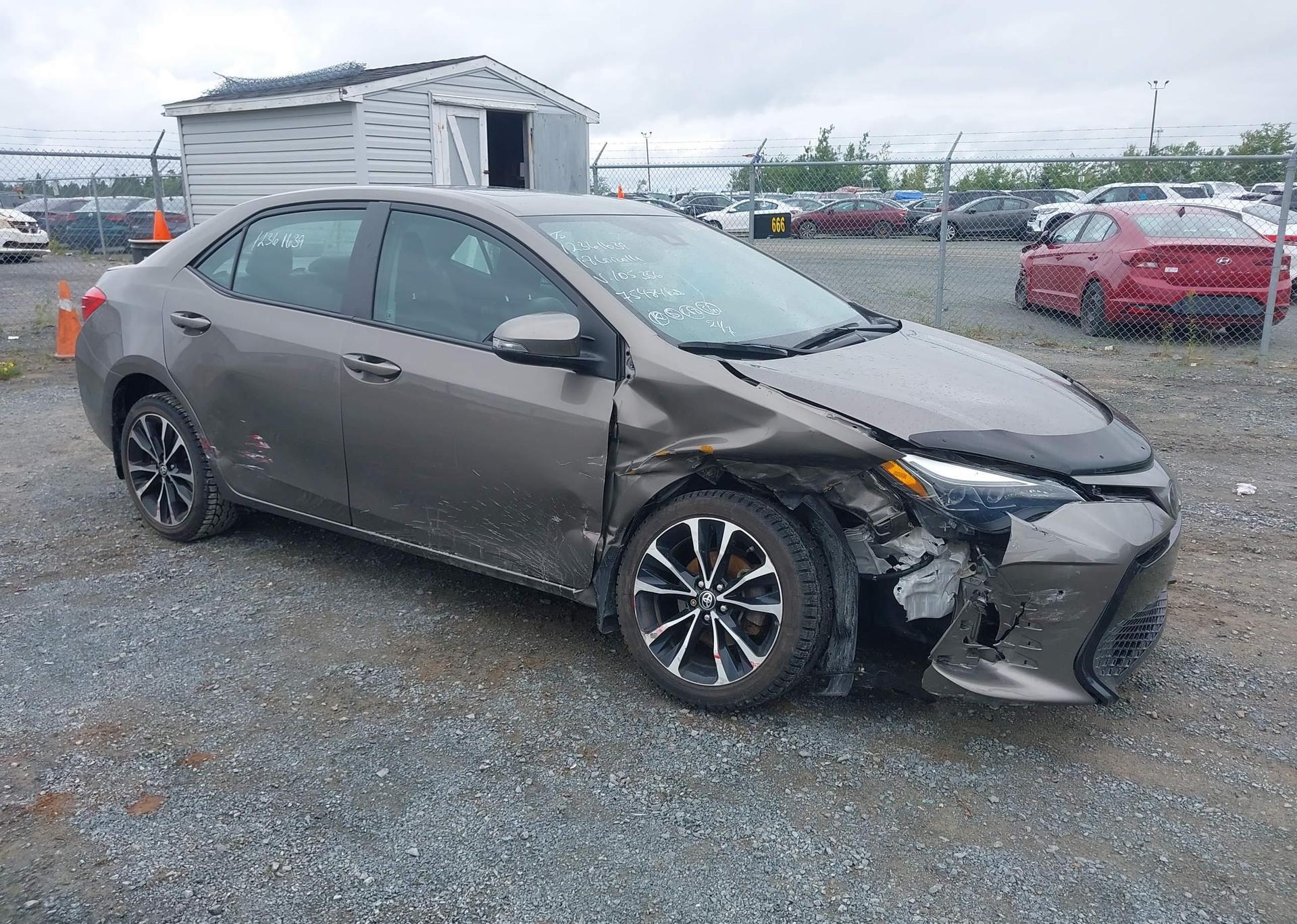 2018 TOYOTA COROLLA SE