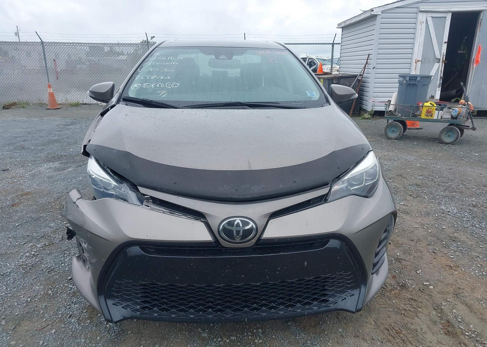 2018 TOYOTA COROLLA SE