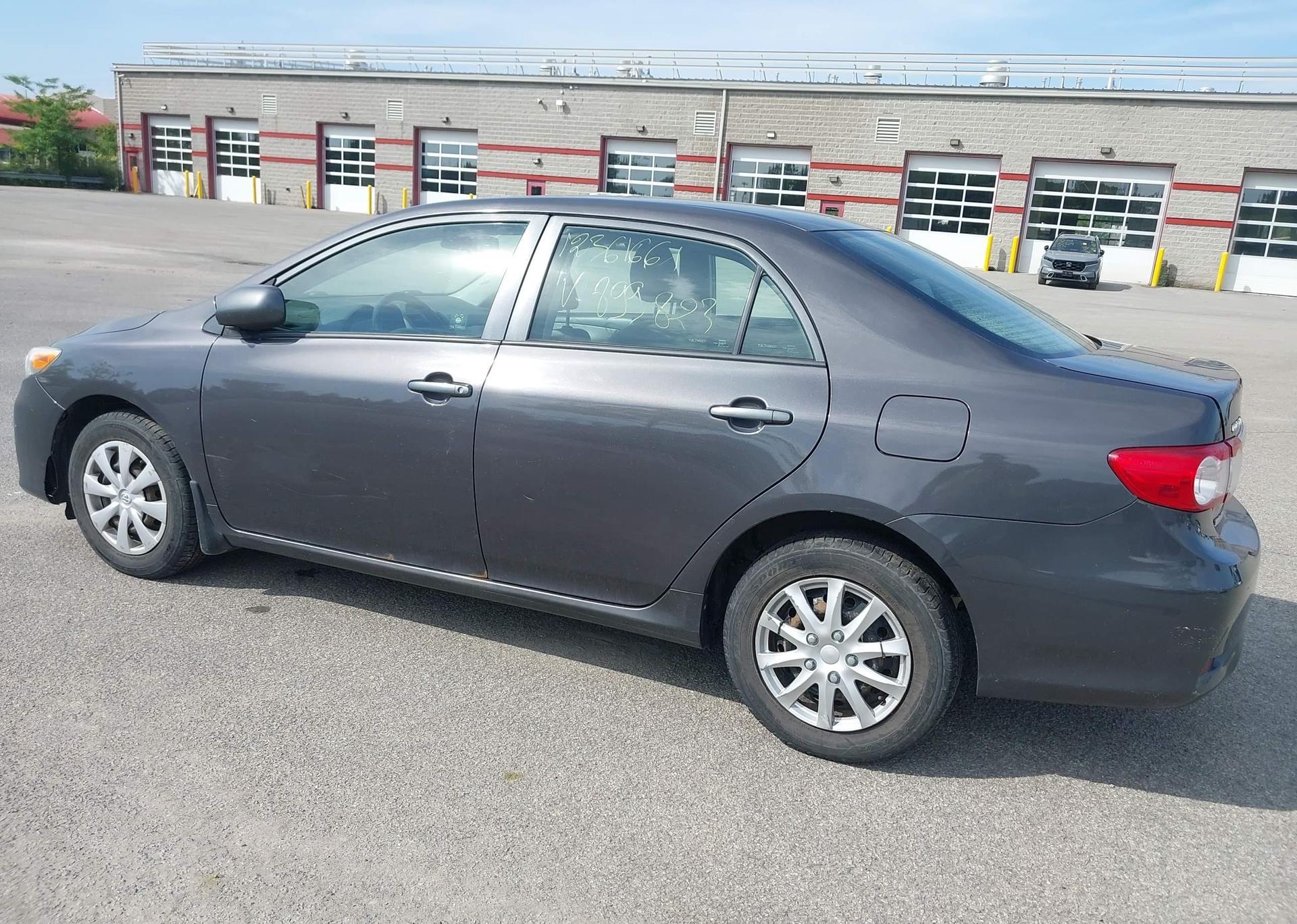 2012 TOYOTA COROLLA