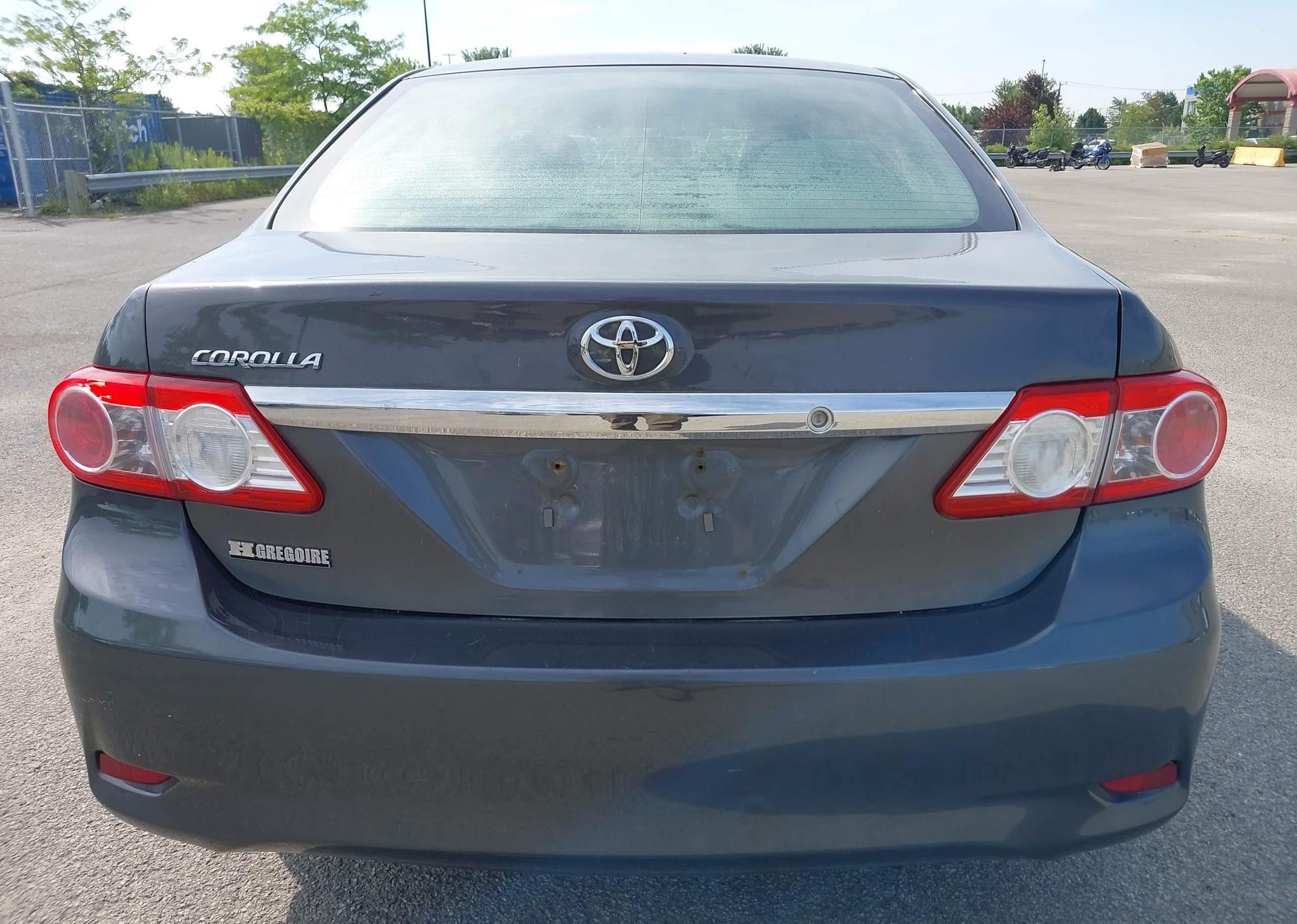 2012 TOYOTA COROLLA