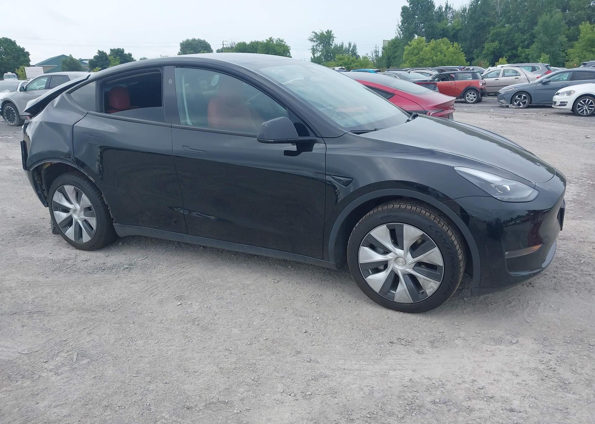 2024 TESLA MODEL Y