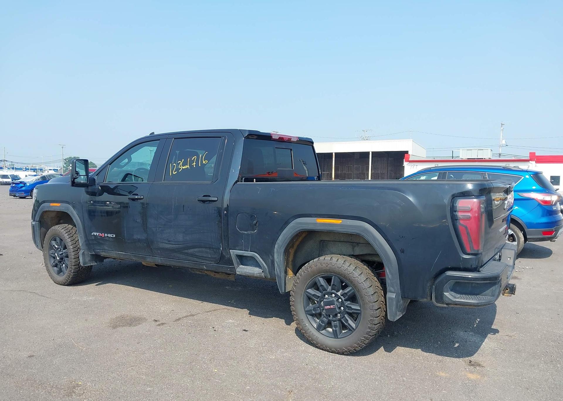 2024 GMC SIERRA K2500 AT4