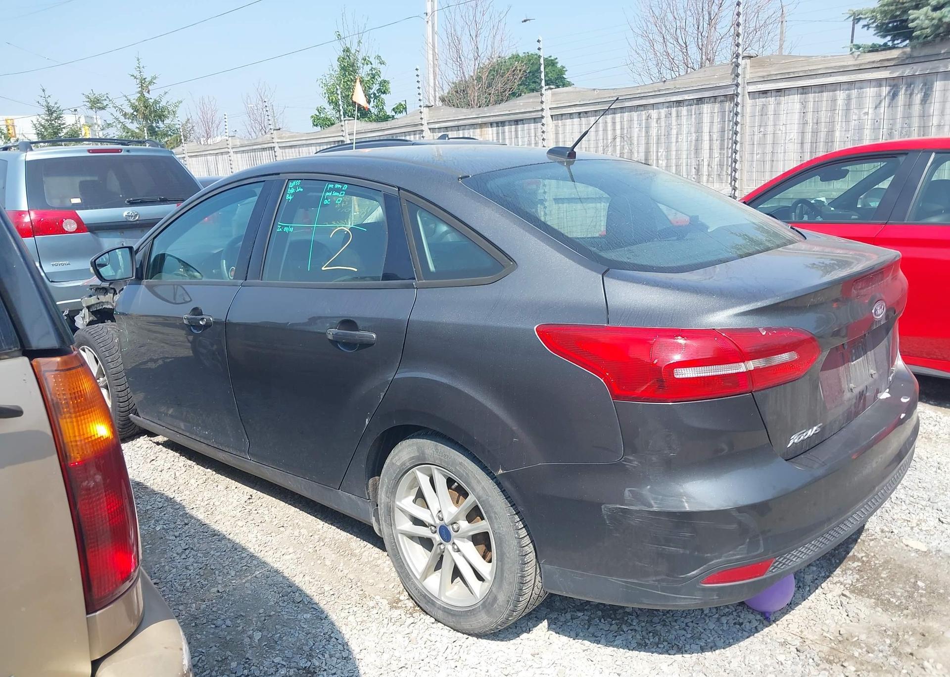 2015 FORD FOCUS SE