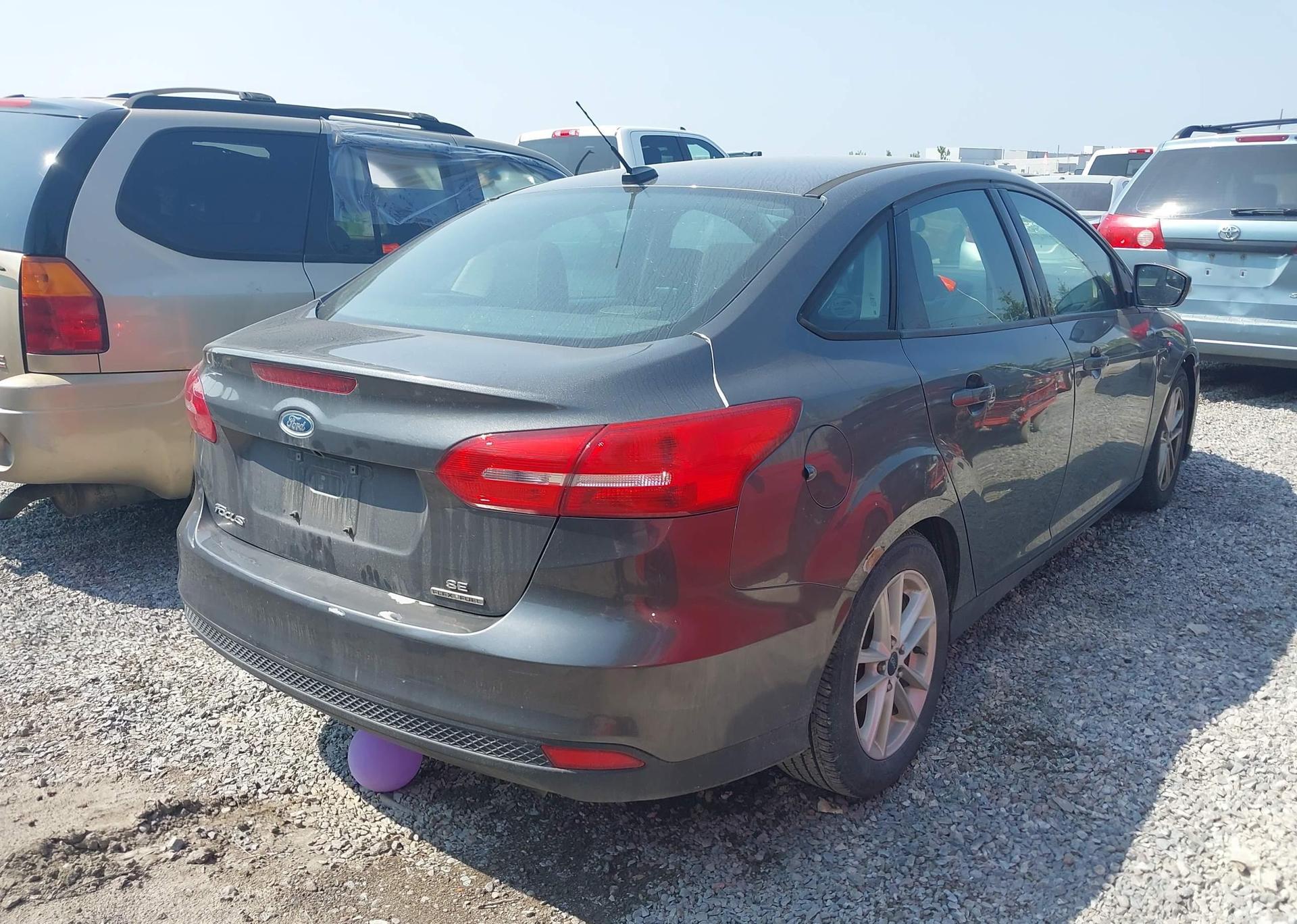 2015 FORD FOCUS SE