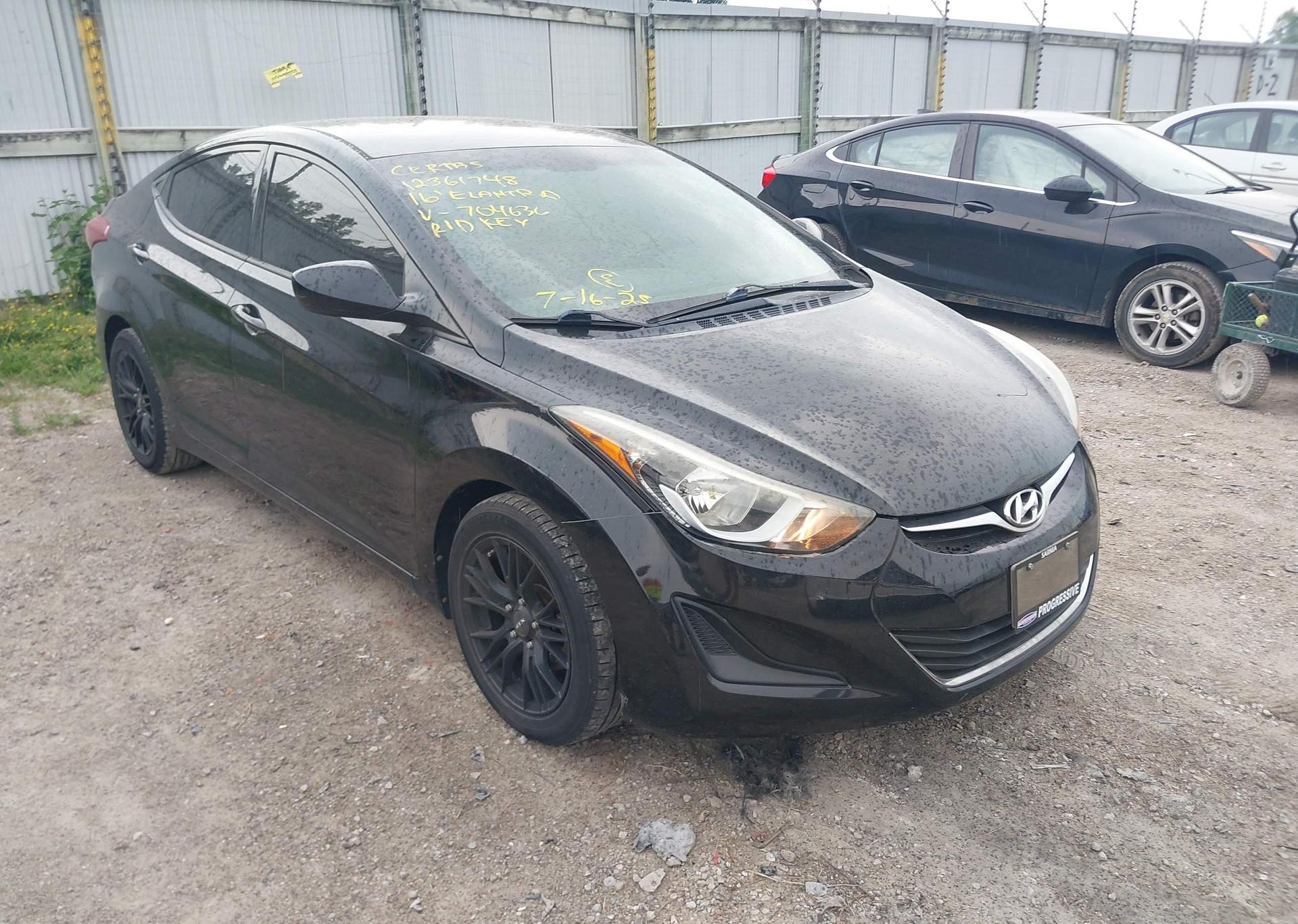2016 HYUNDAI ELANTRA SE