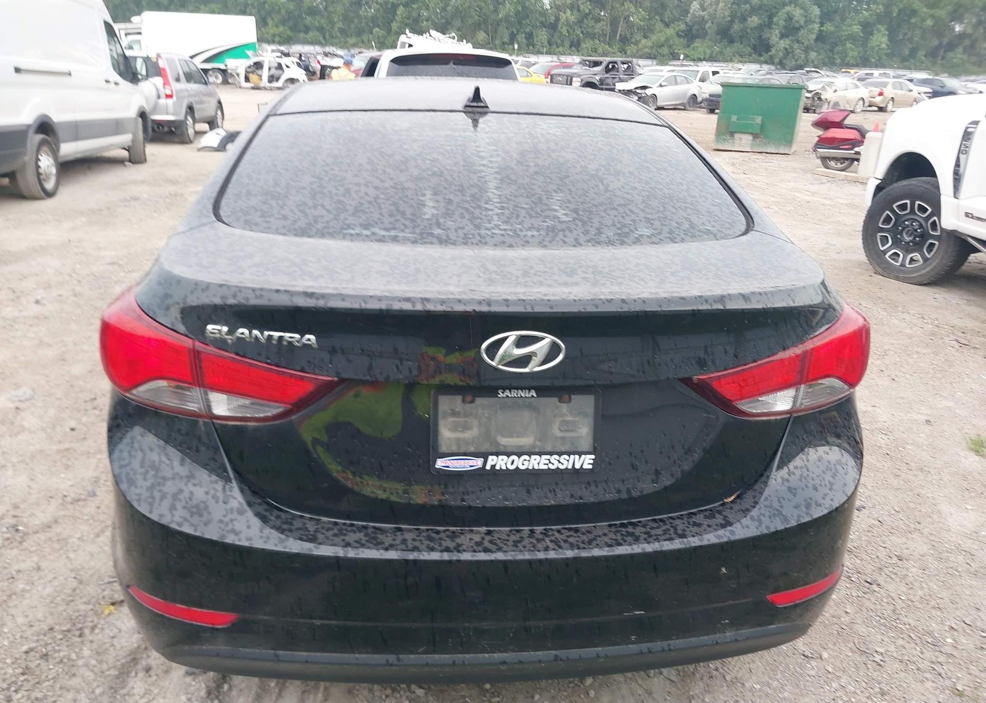 2016 HYUNDAI ELANTRA SE