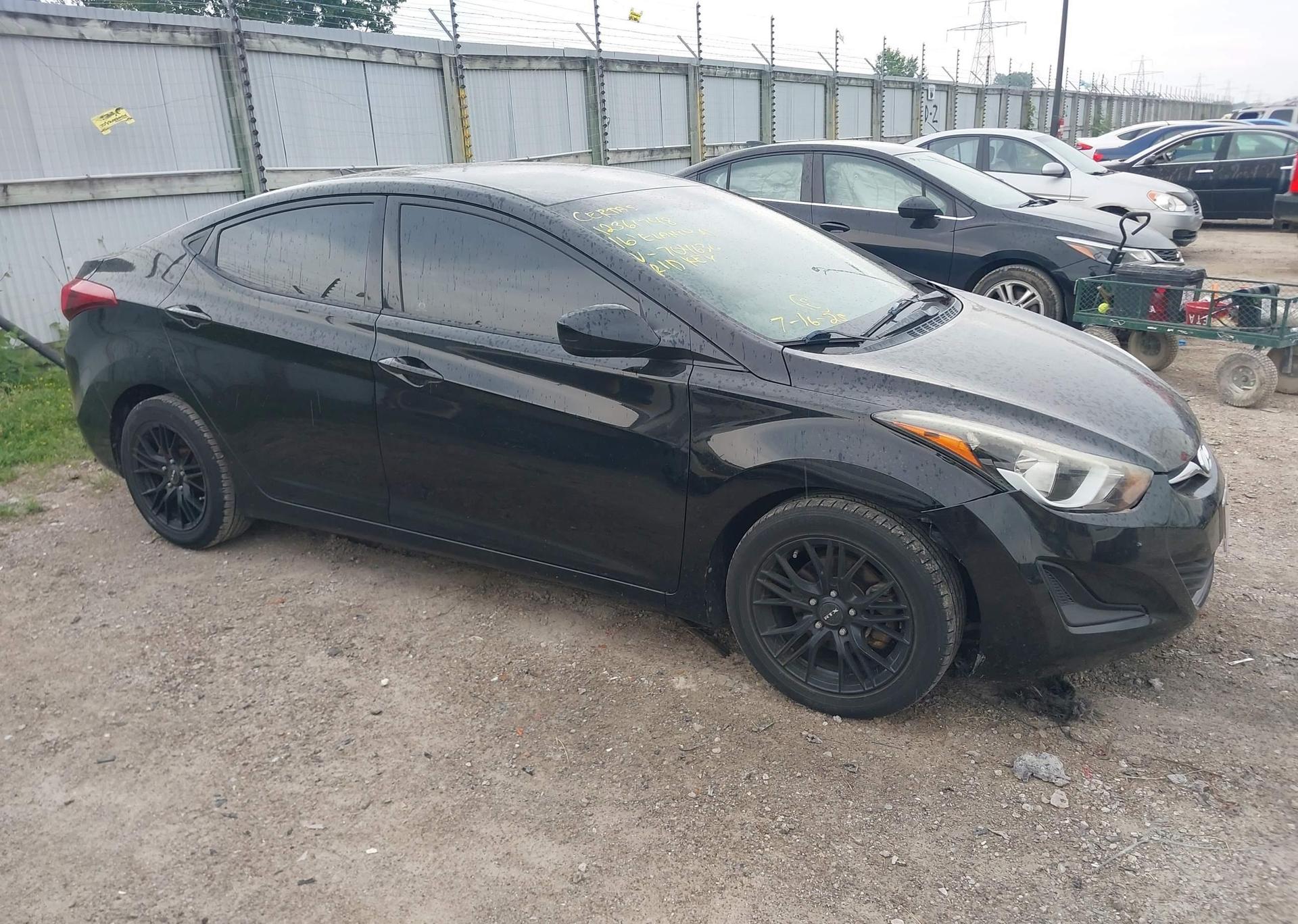 2016 HYUNDAI ELANTRA SE