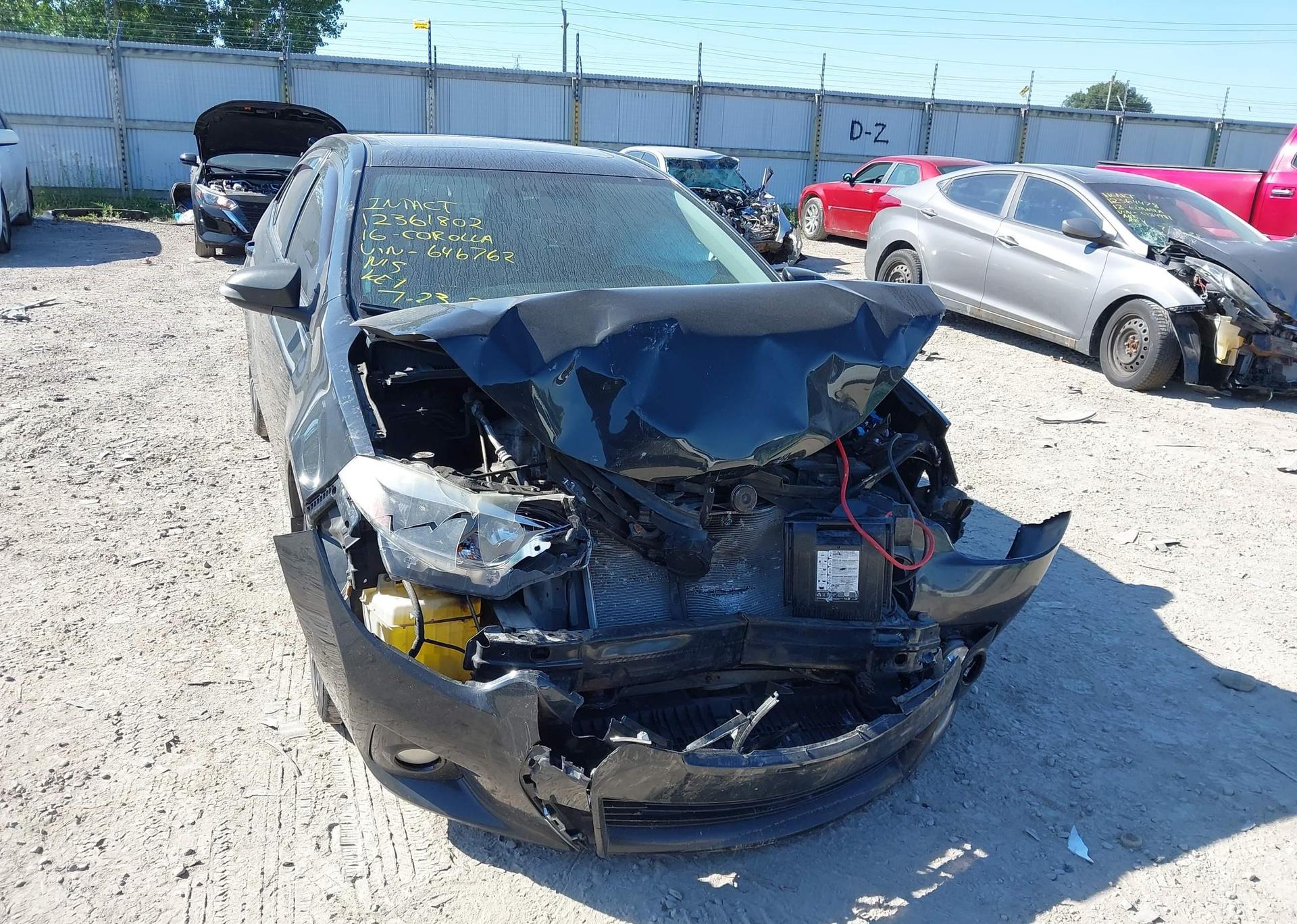 2016 TOYOTA COROLLA