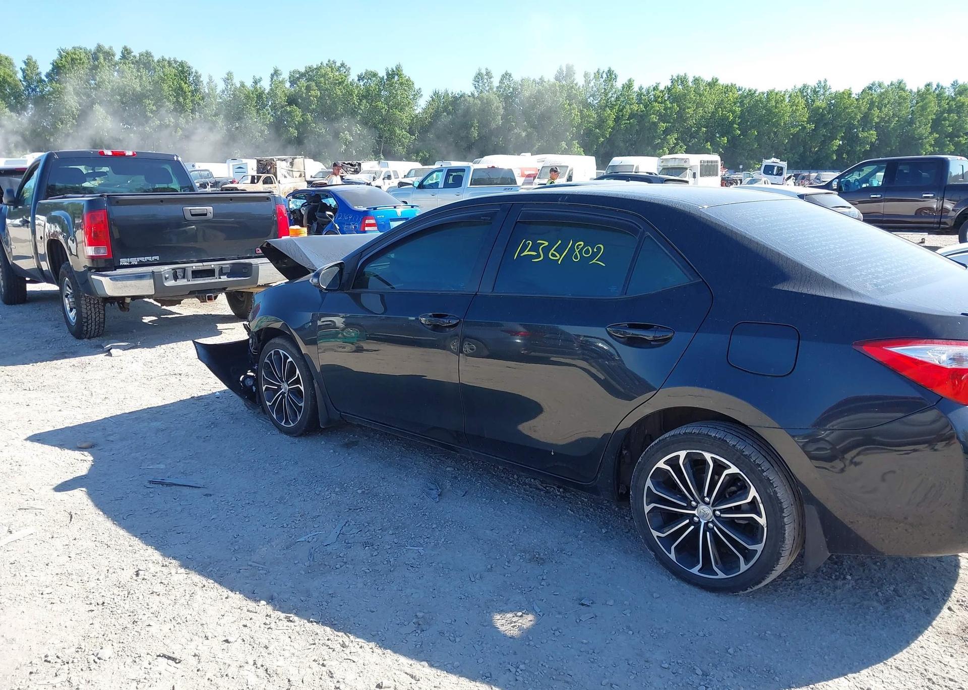 2016 TOYOTA COROLLA