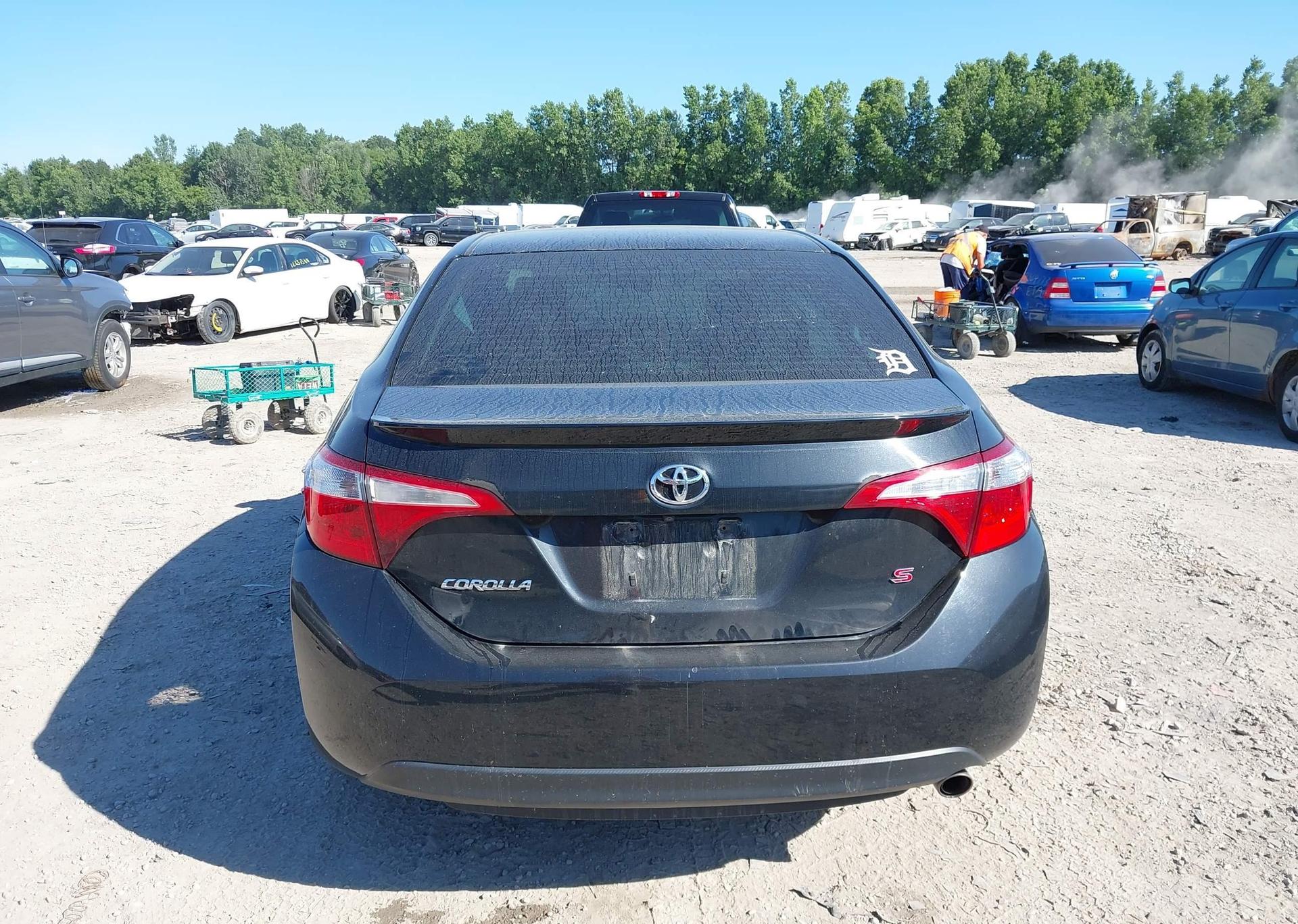 2016 TOYOTA COROLLA