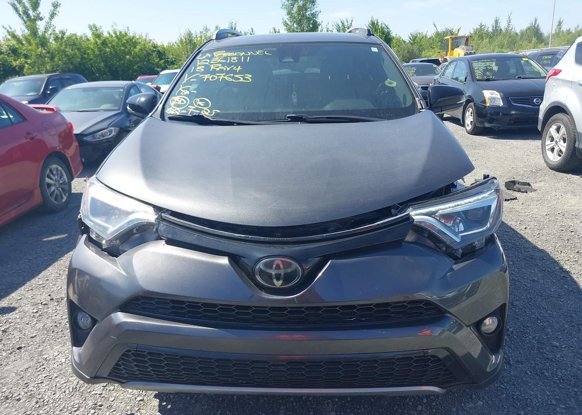 2018 TOYOTA RAV4 SE