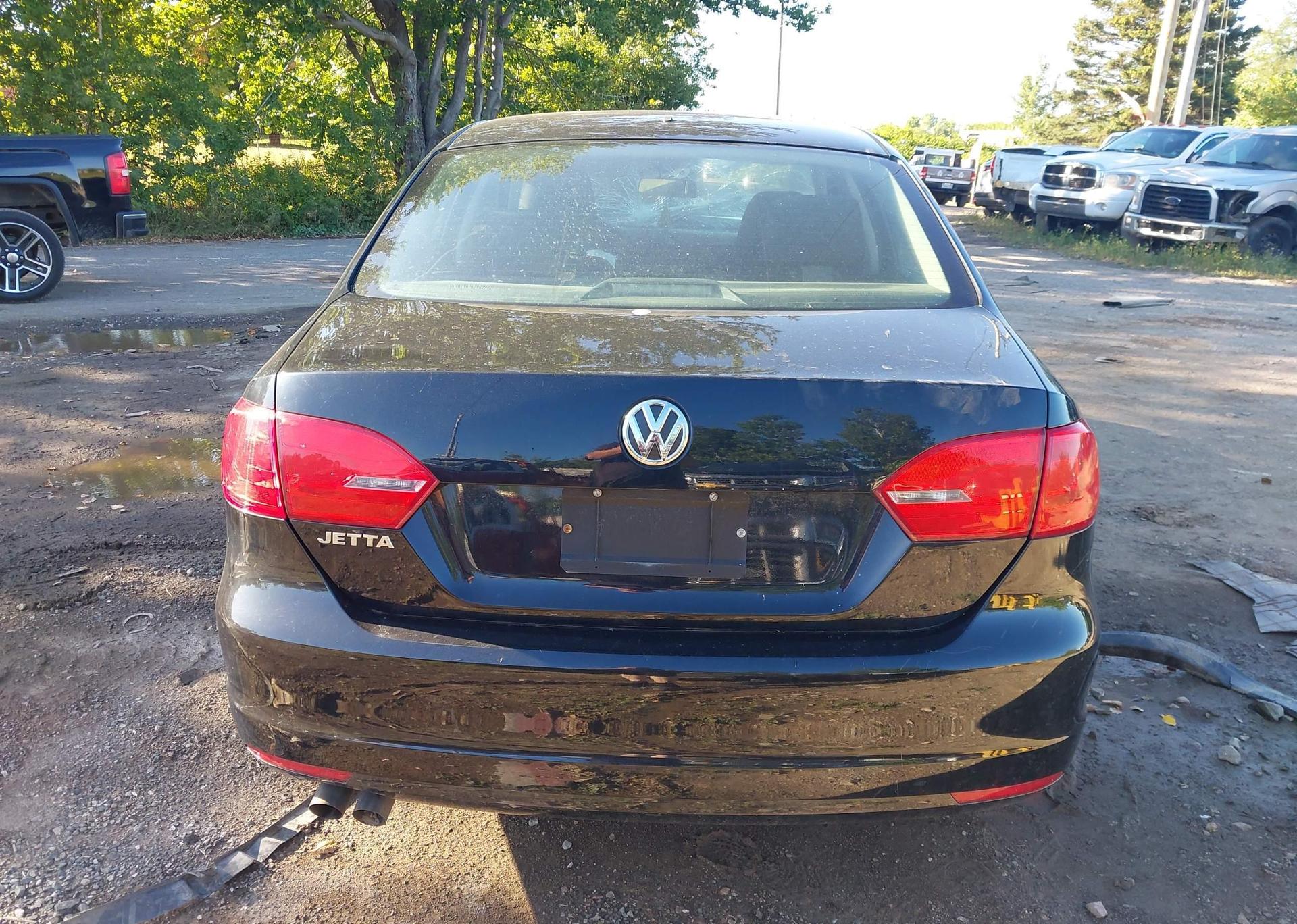 2012 VOLKSWAGEN JETTA S