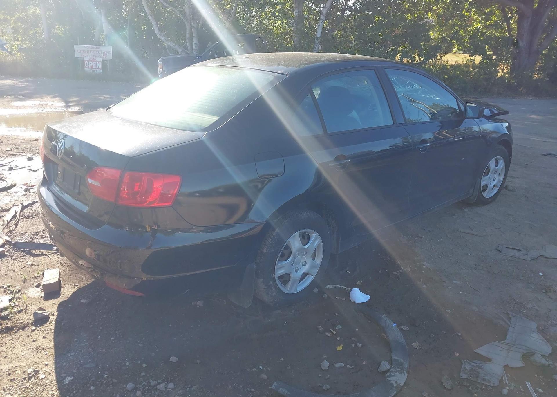 2012 VOLKSWAGEN JETTA S