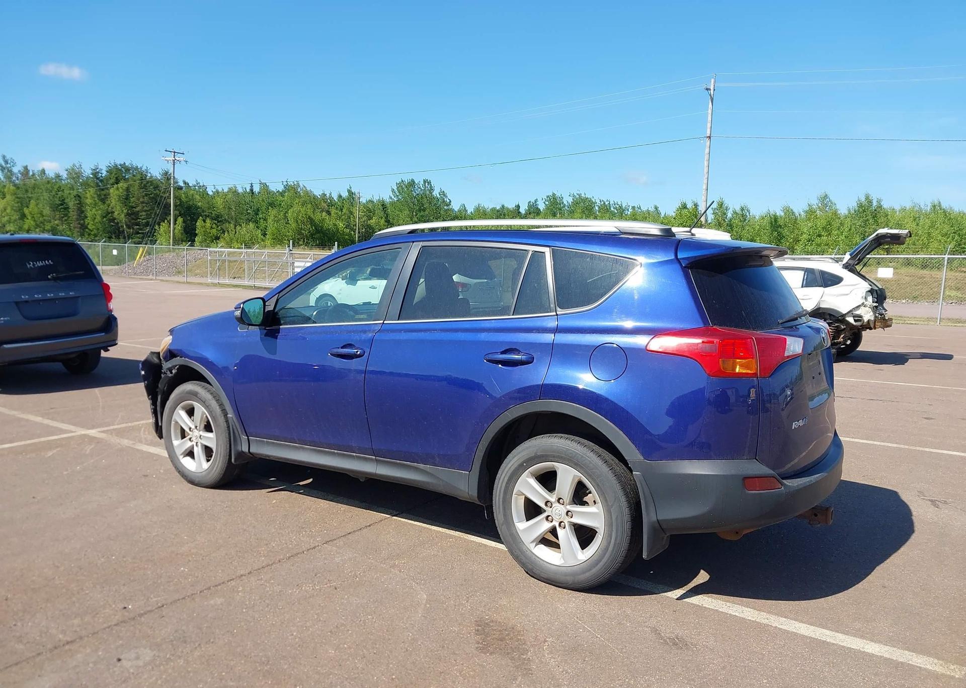 2014 TOYOTA RAV4 XLE