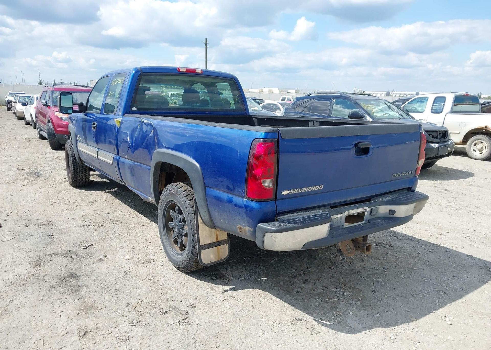 2004 CHEVROLET SILVERADO 2500HD LS