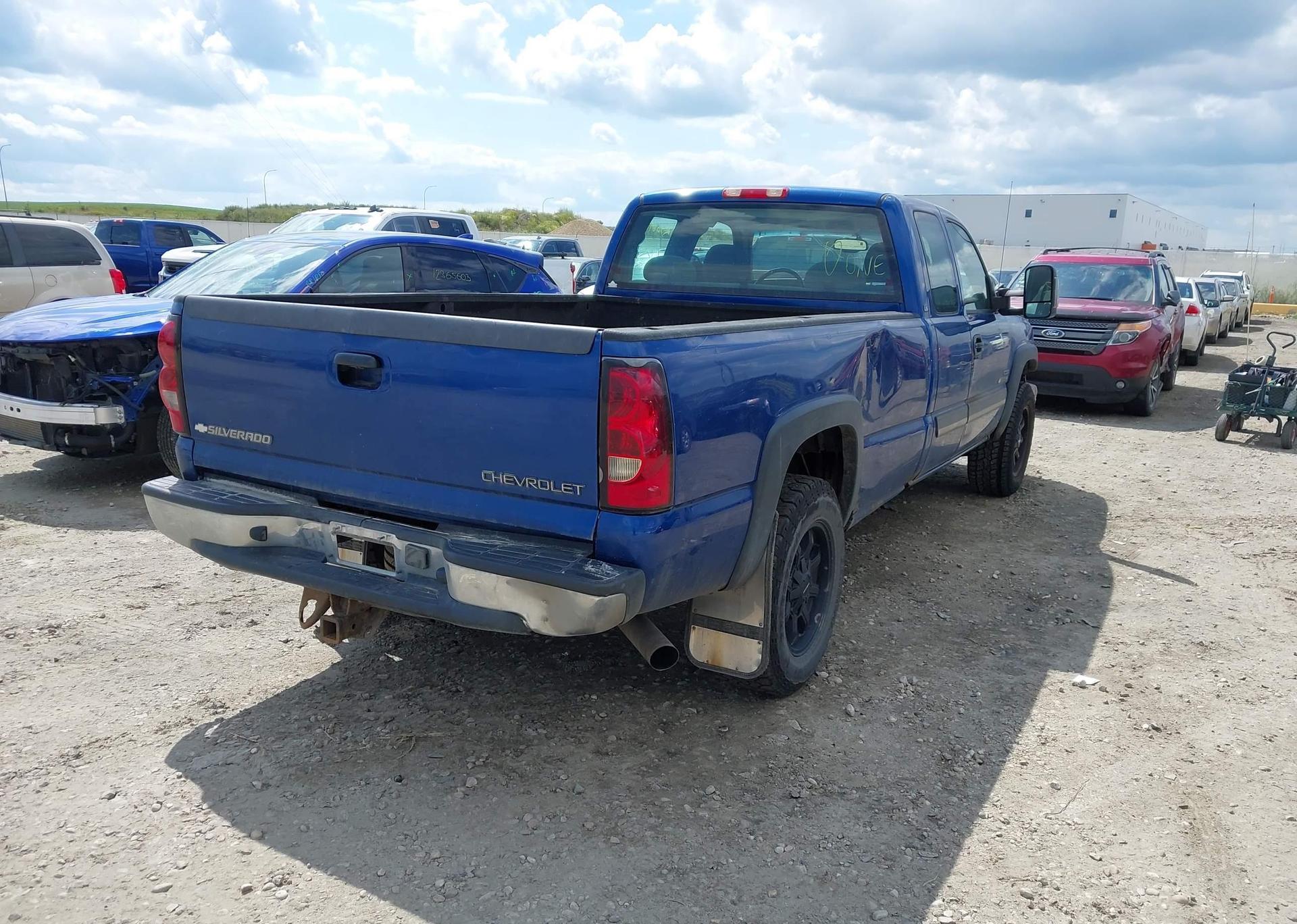 2004 CHEVROLET SILVERADO 2500HD LS
