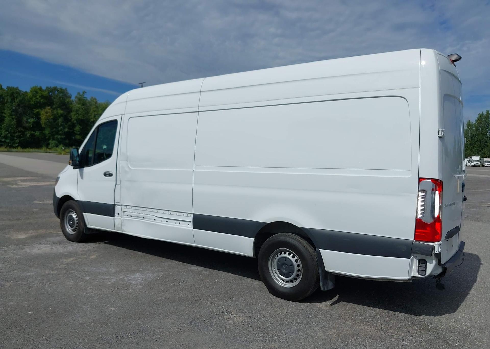 2024 MERCEDES-BENZ SPRINTER 2500