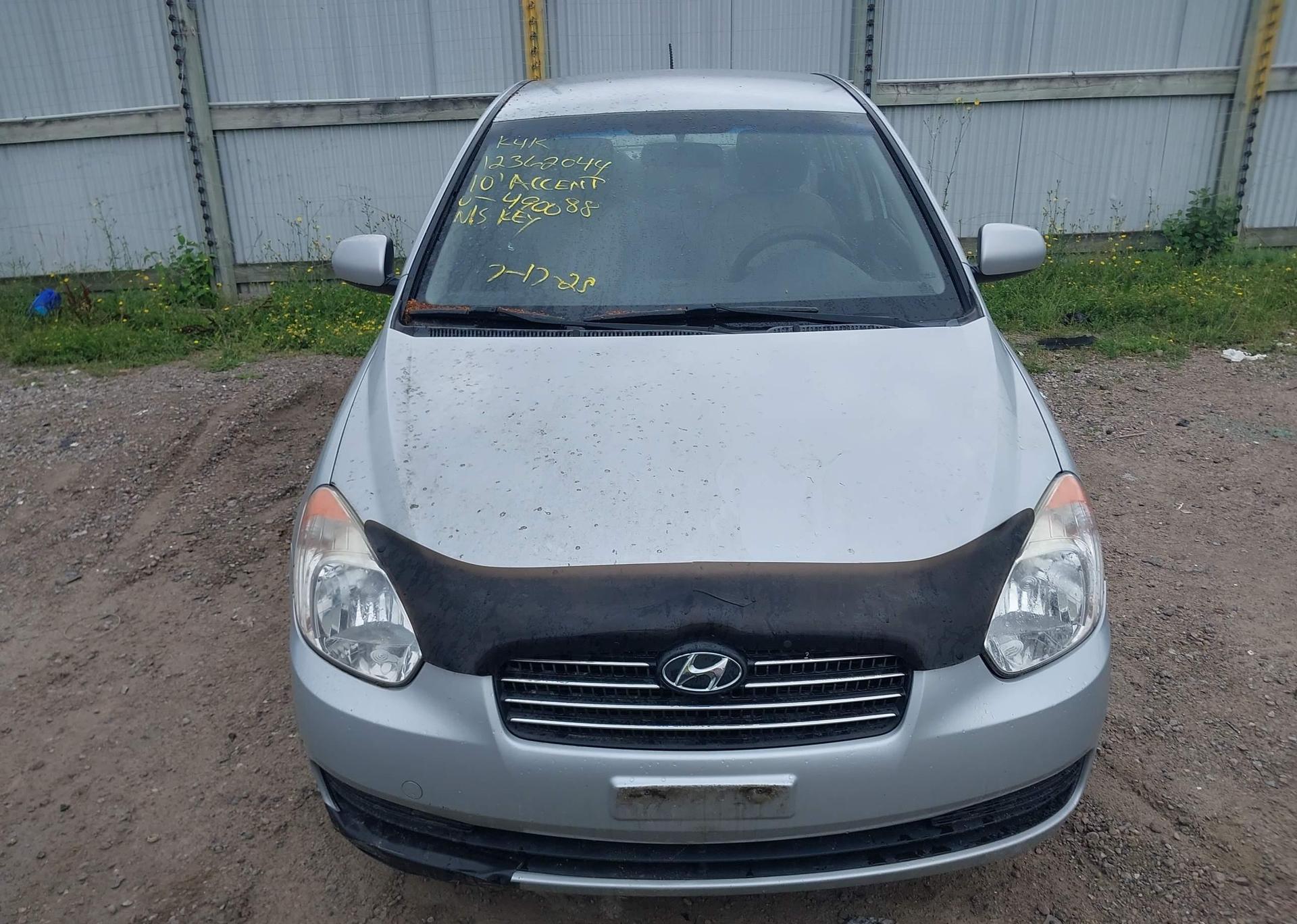 2010 HYUNDAI ACCENT GLS