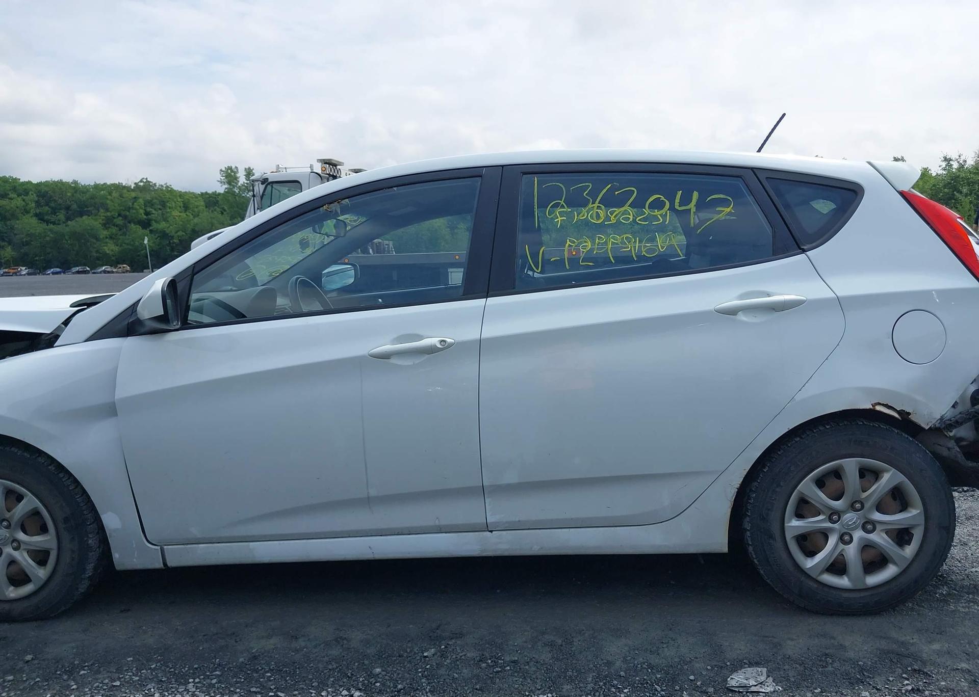 2013 HYUNDAI ACCENT