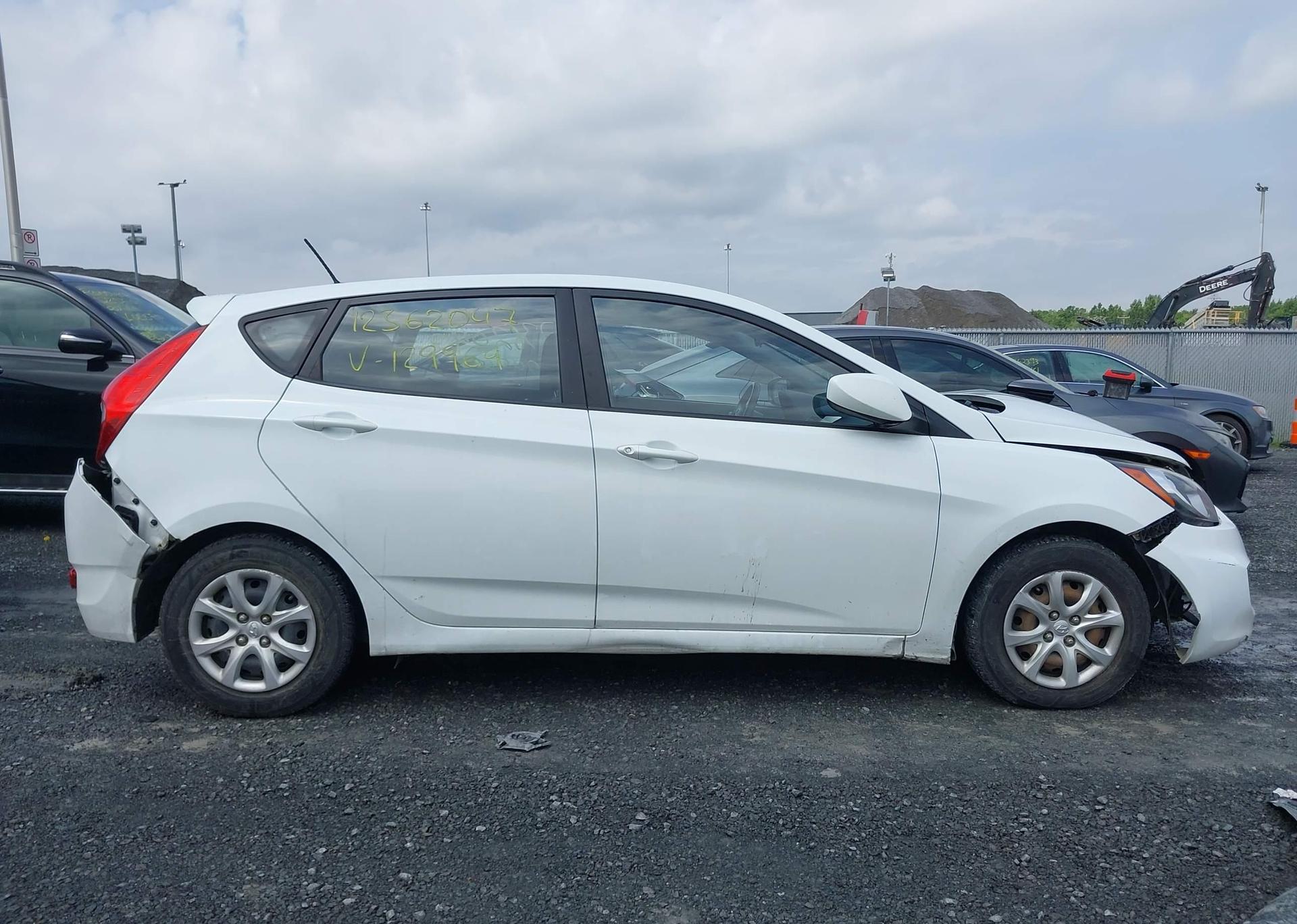 2013 HYUNDAI ACCENT
