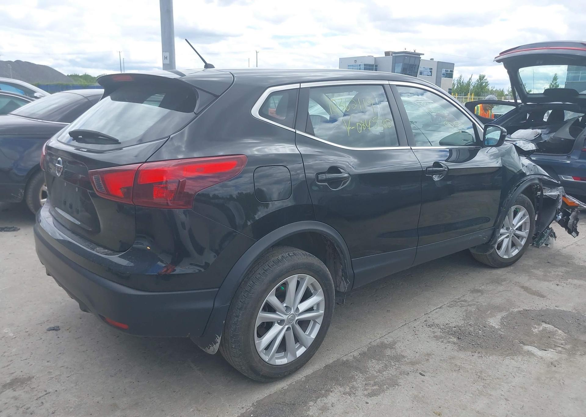 2017 NISSAN QASHQAI