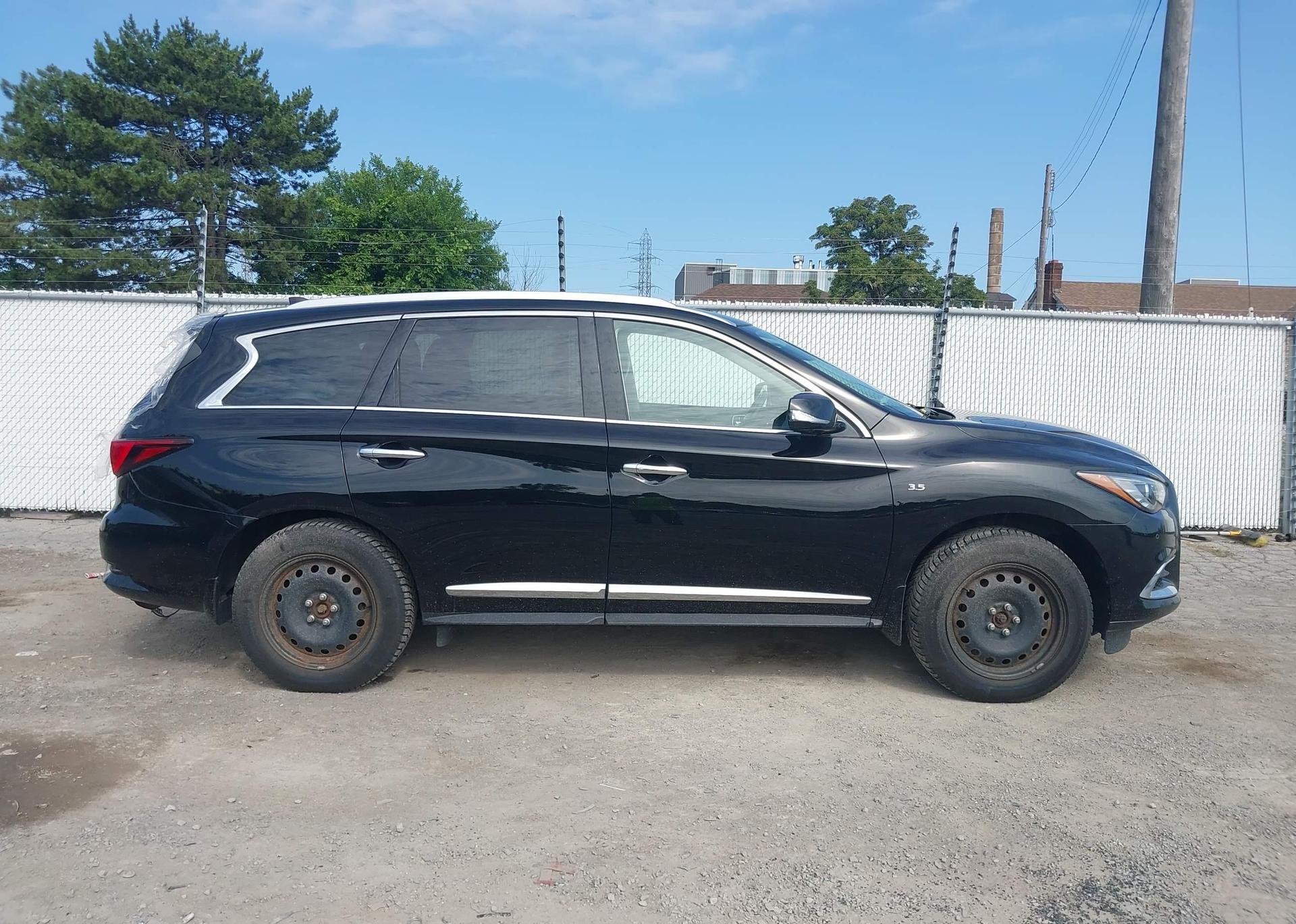2019 INFINITI QX60 LUXE