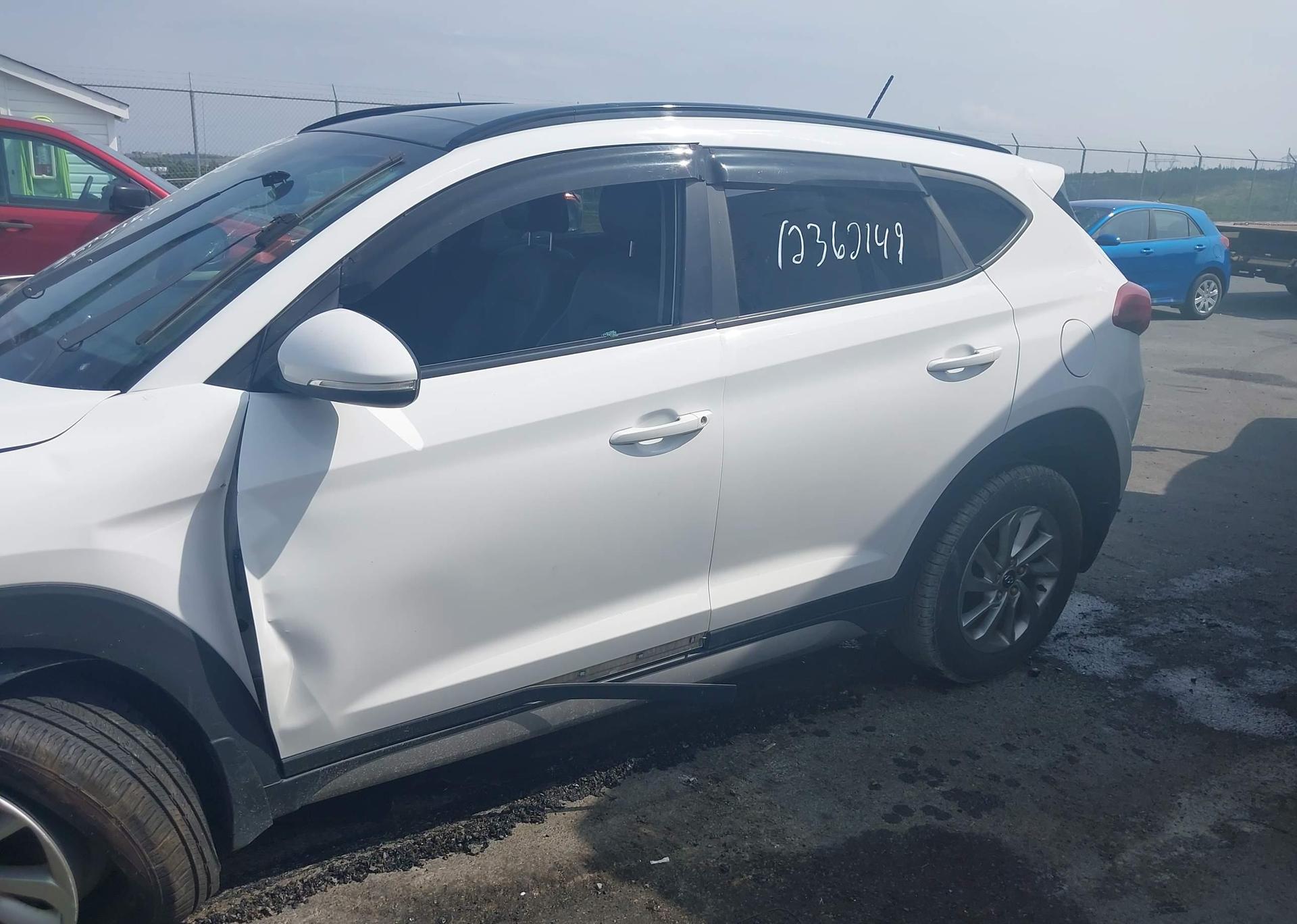 2017 HYUNDAI TUCSON SE