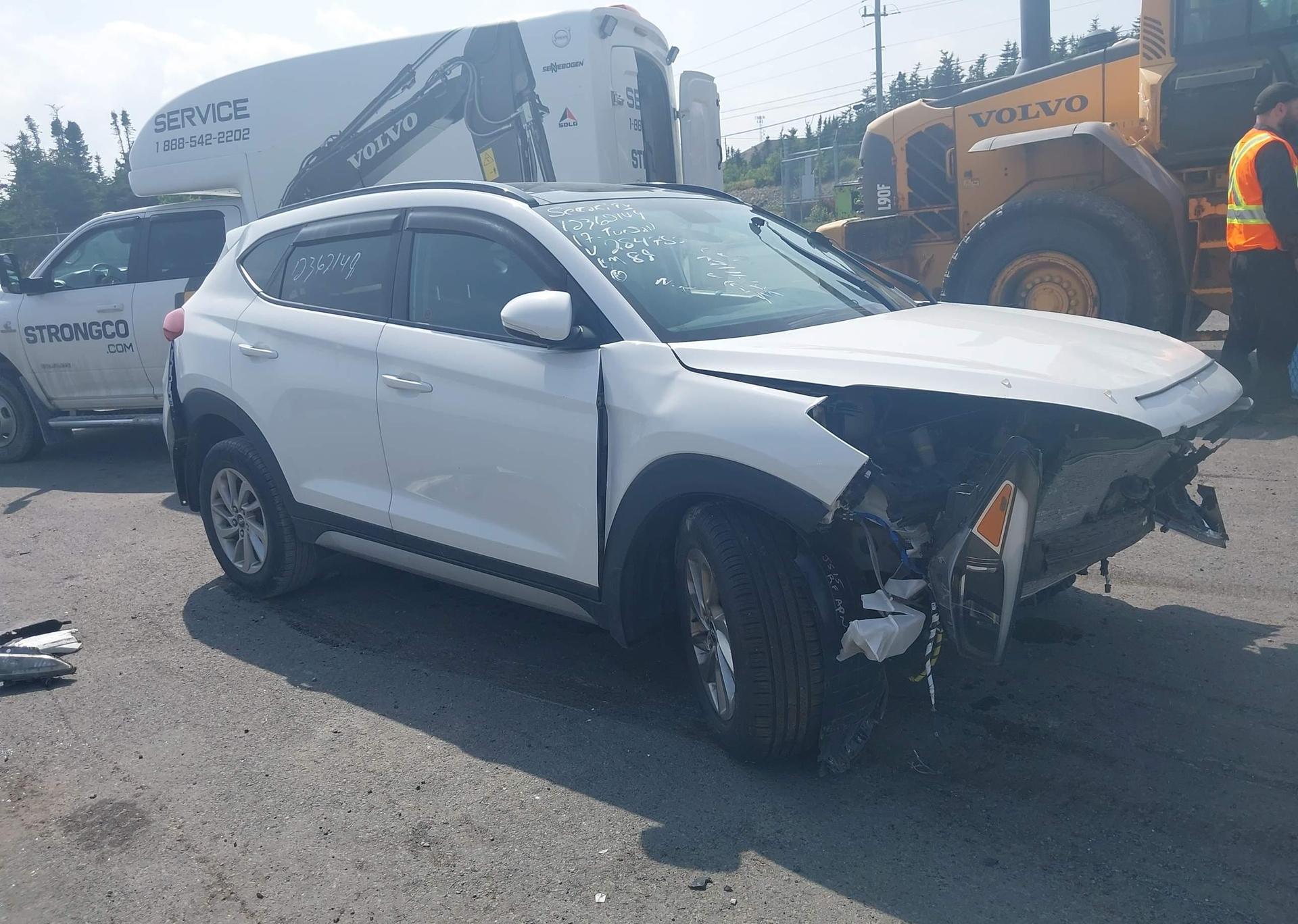 2017 HYUNDAI TUCSON SE